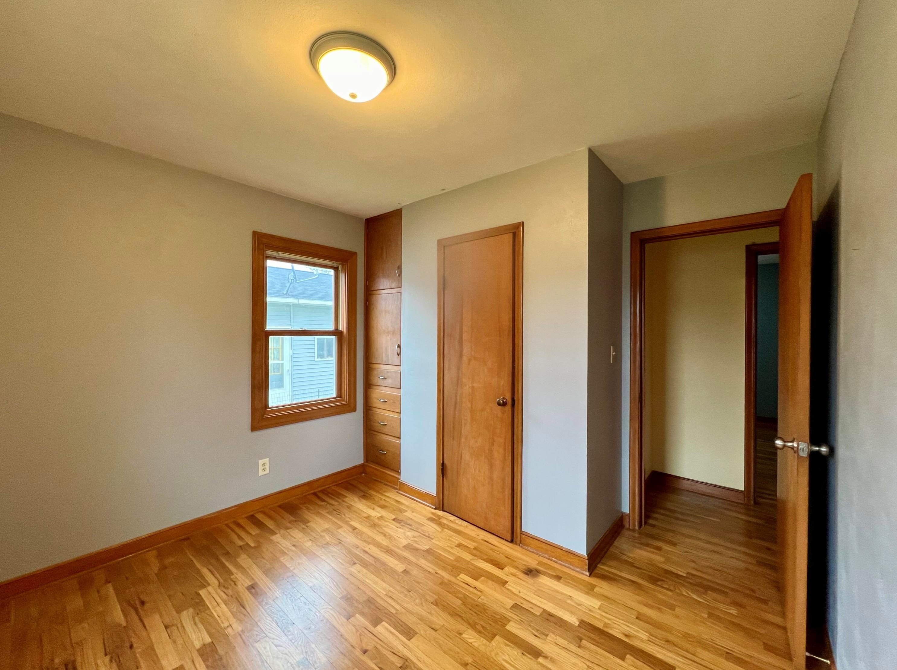 2821 James St, La Crosse WI  54601-7664 exterior