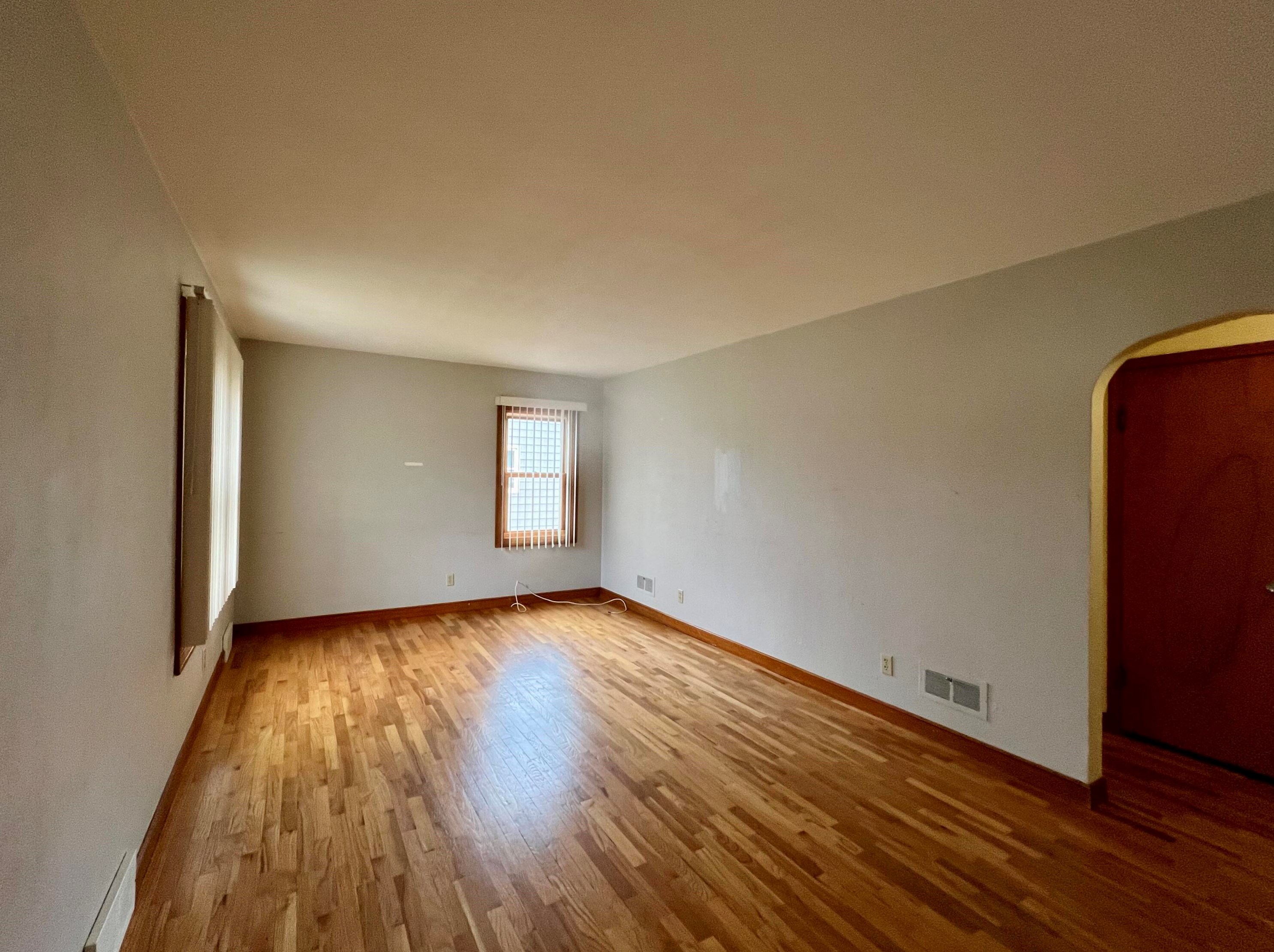 2821 James St, La Crosse WI  54601-7664 exterior