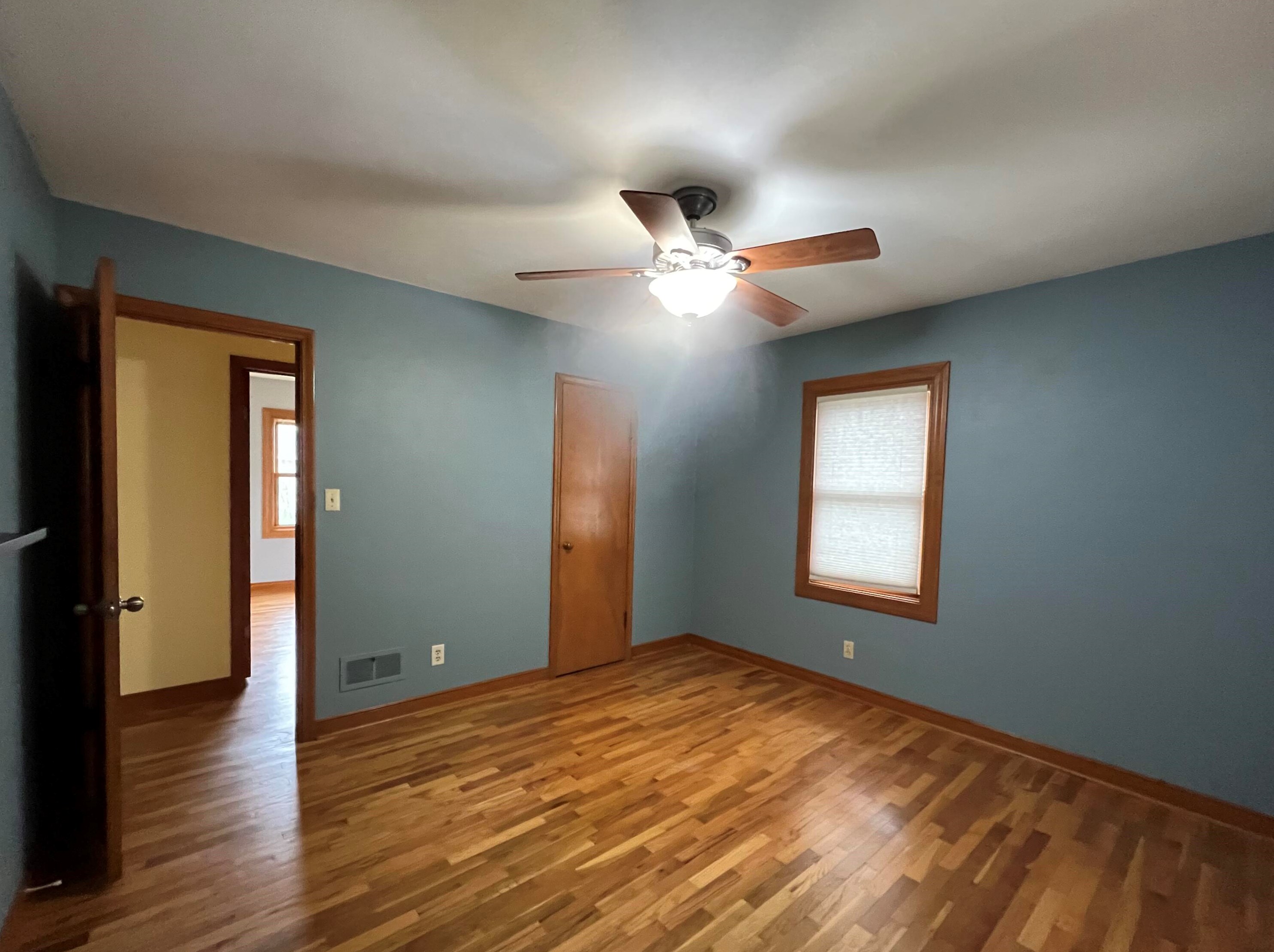 2821 James St, La Crosse WI  54601-7664 exterior