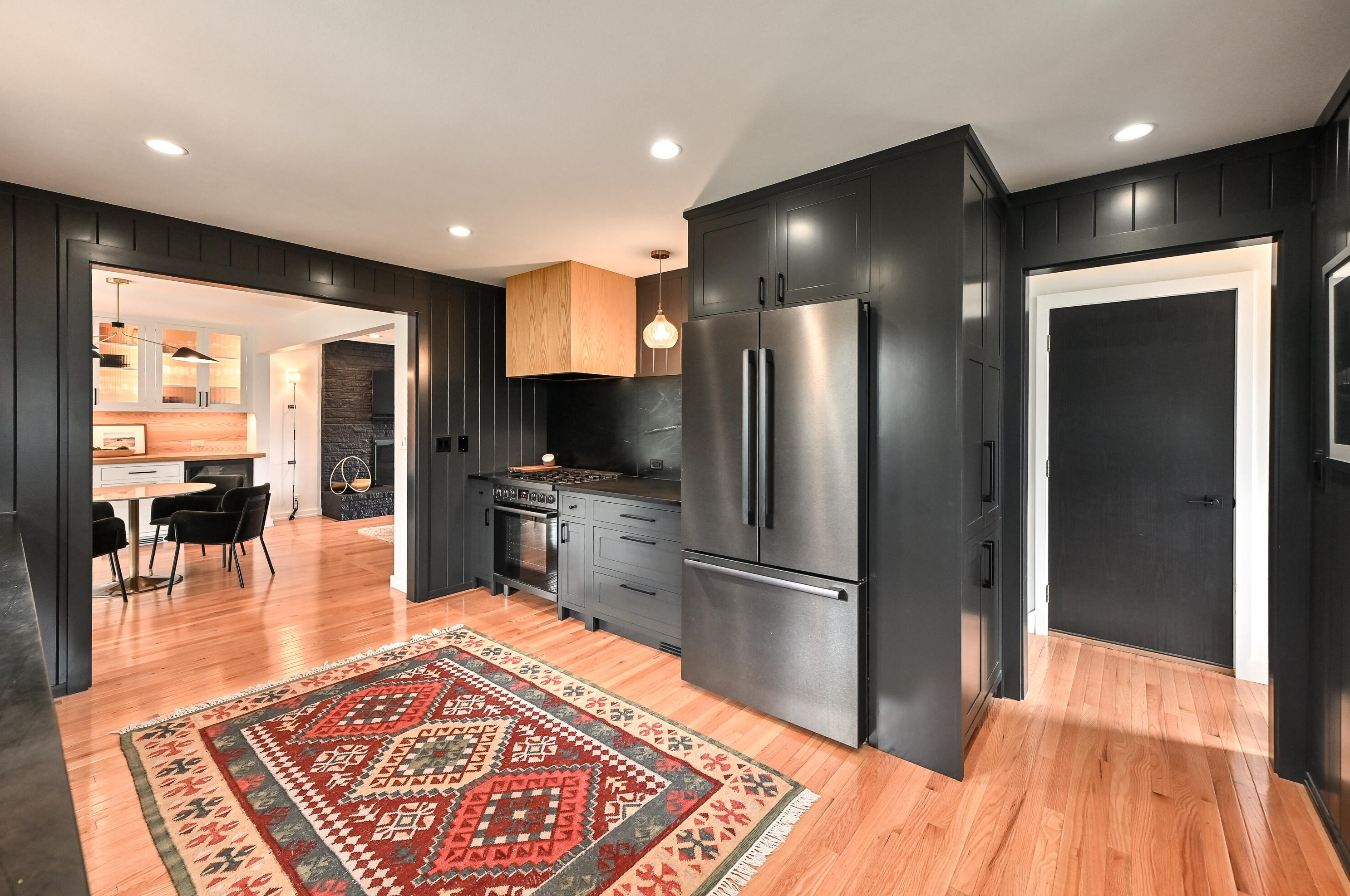 3213 104, Milwaukee WI 53222-3323 exterior