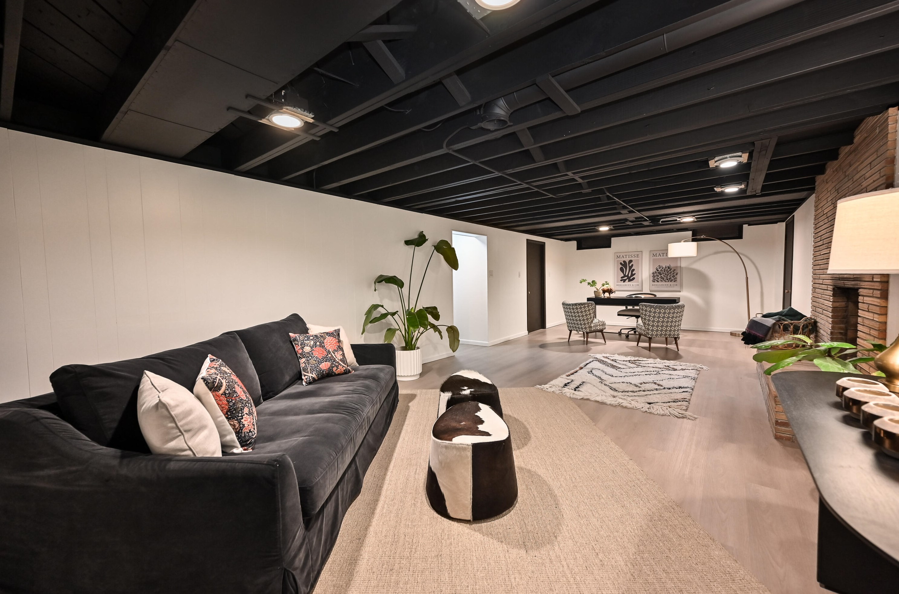 3213 104, Milwaukee WI 53222-3323 exterior