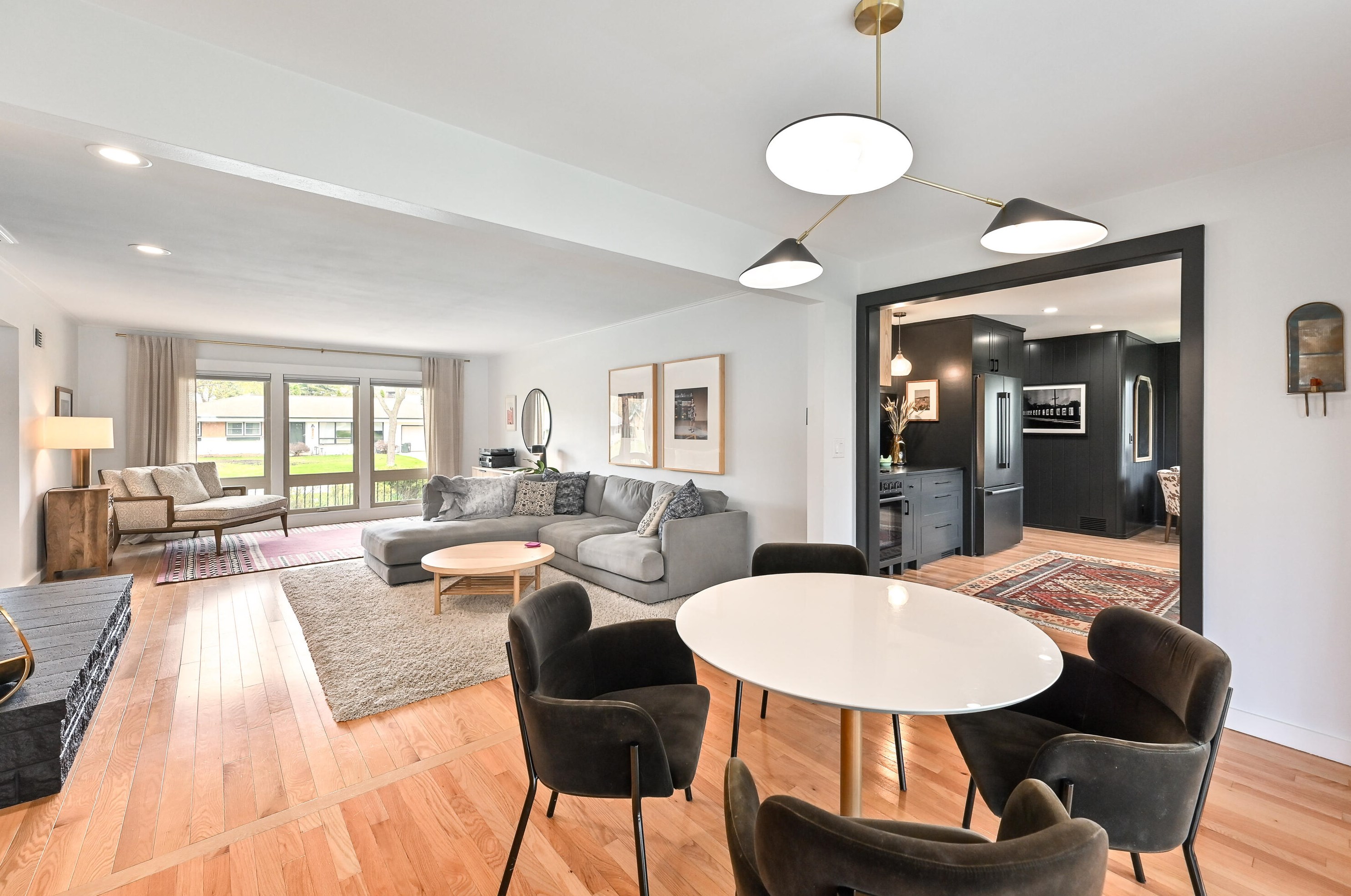 3213 104, Milwaukee WI 53222-3323 exterior