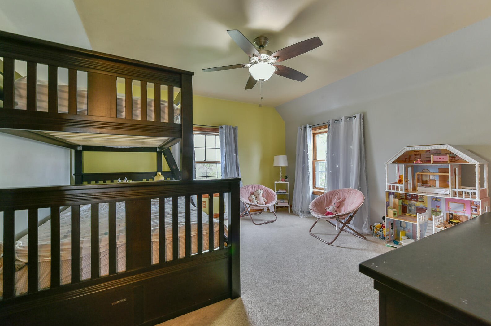 4947 Vollmer Ave, Milwaukee WI 53219-4552 exterior