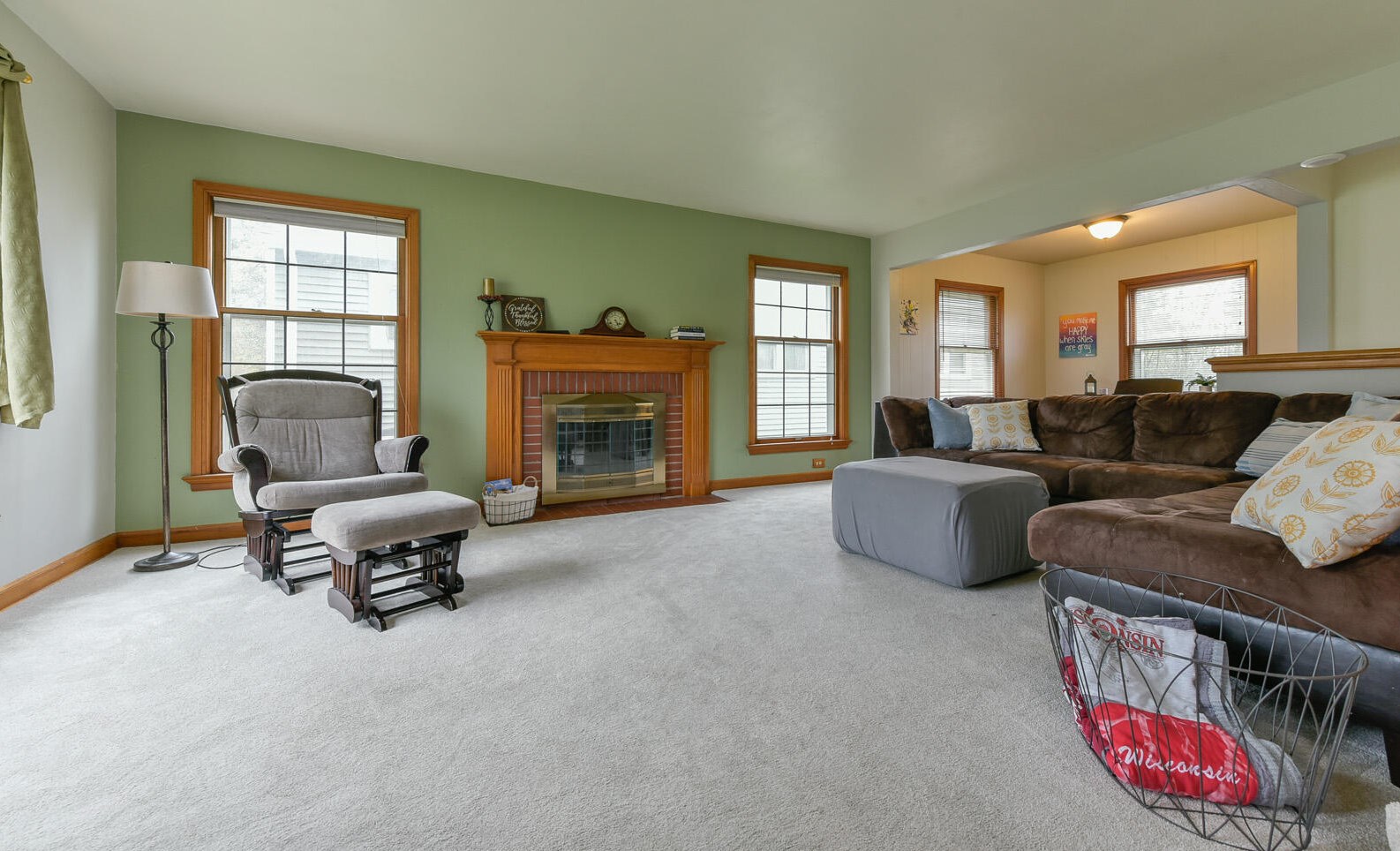 4947 Vollmer Ave, Milwaukee WI 53219-4552 exterior