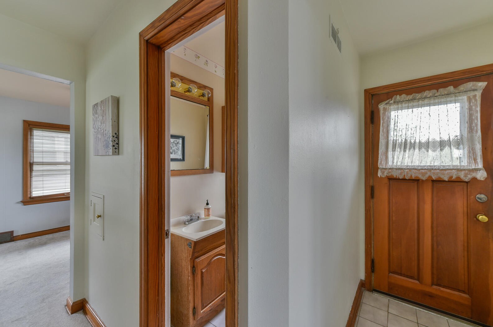 4947 Vollmer Ave, Milwaukee WI 53219-4552 exterior