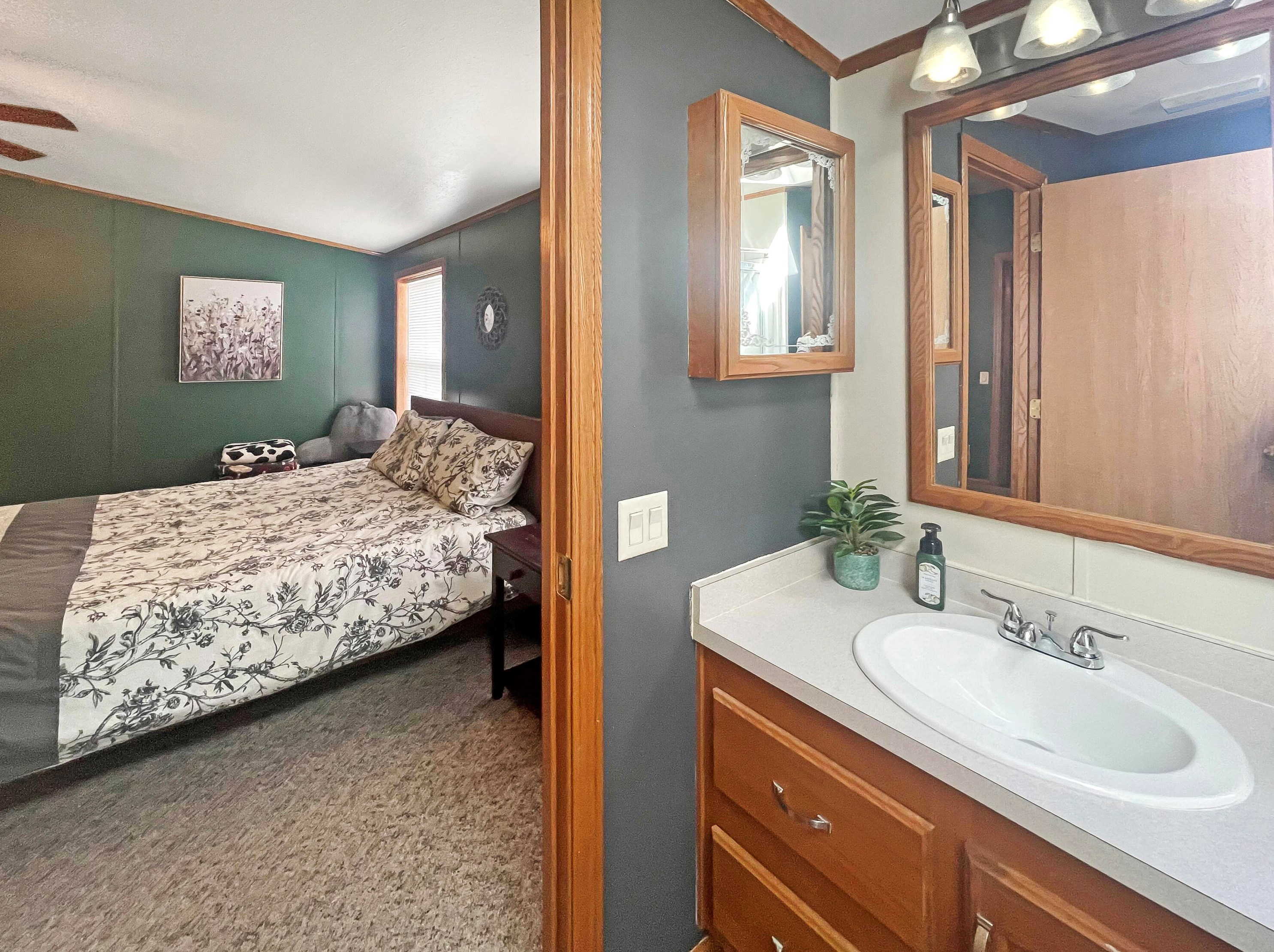 3609 Stone Dr, Sheboygan WI  53083-6006 exterior