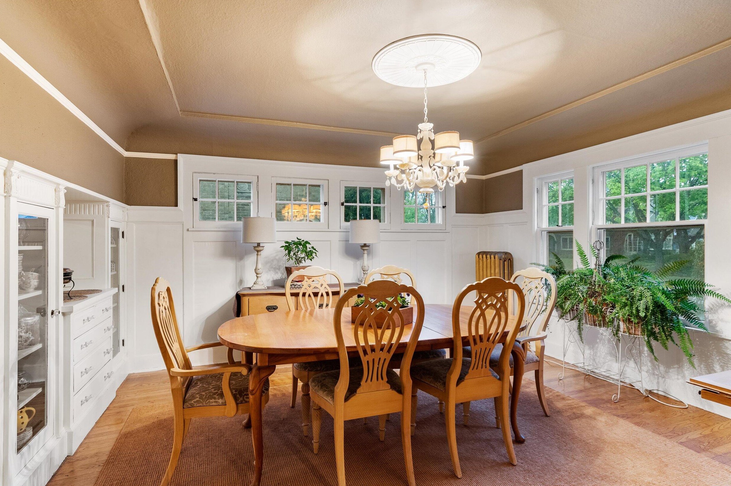 3467 Hackett Ave, Milwaukee WI 53211-2638 exterior