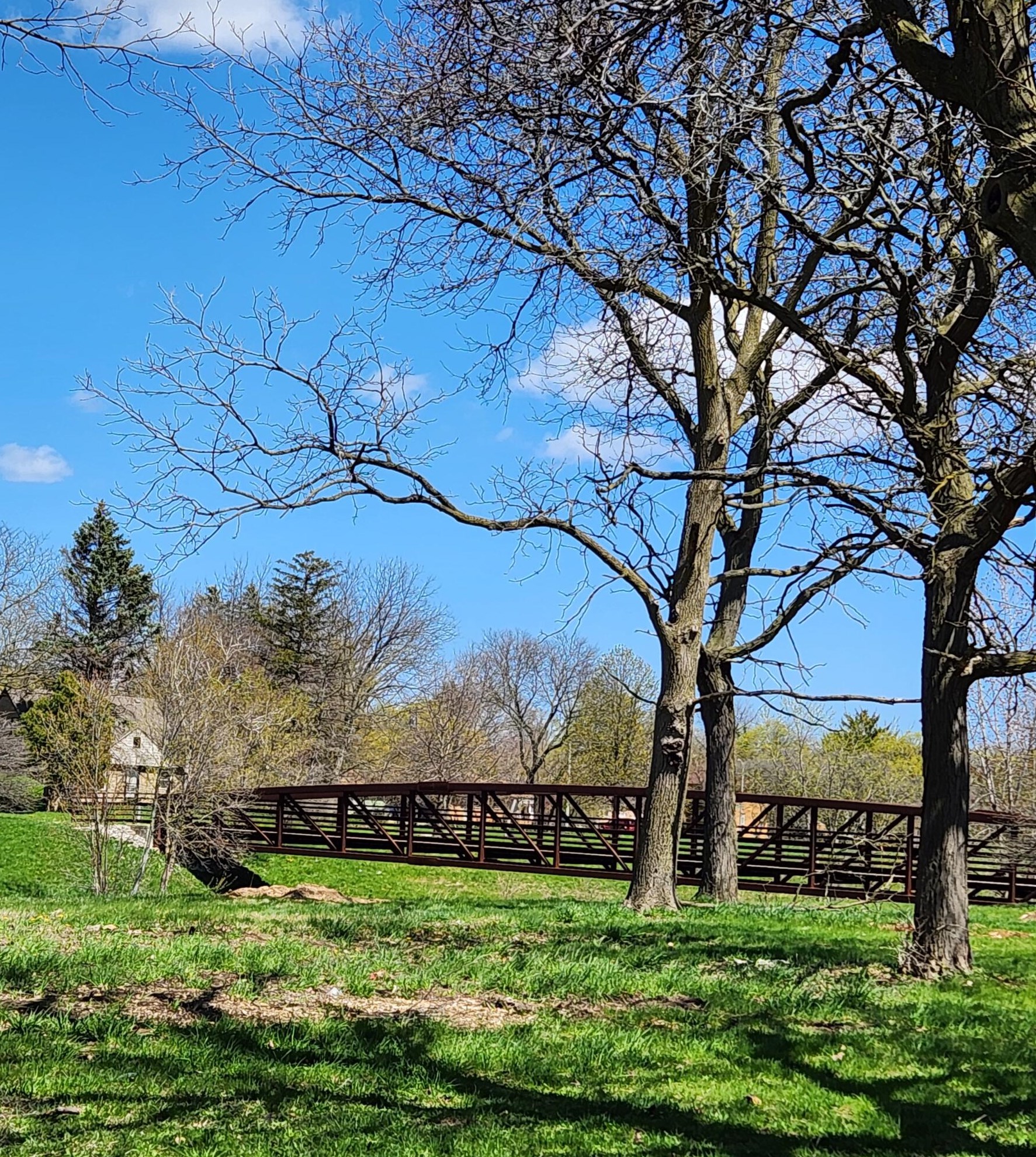 4472 56, Milwaukee WI 53218-5606 exterior