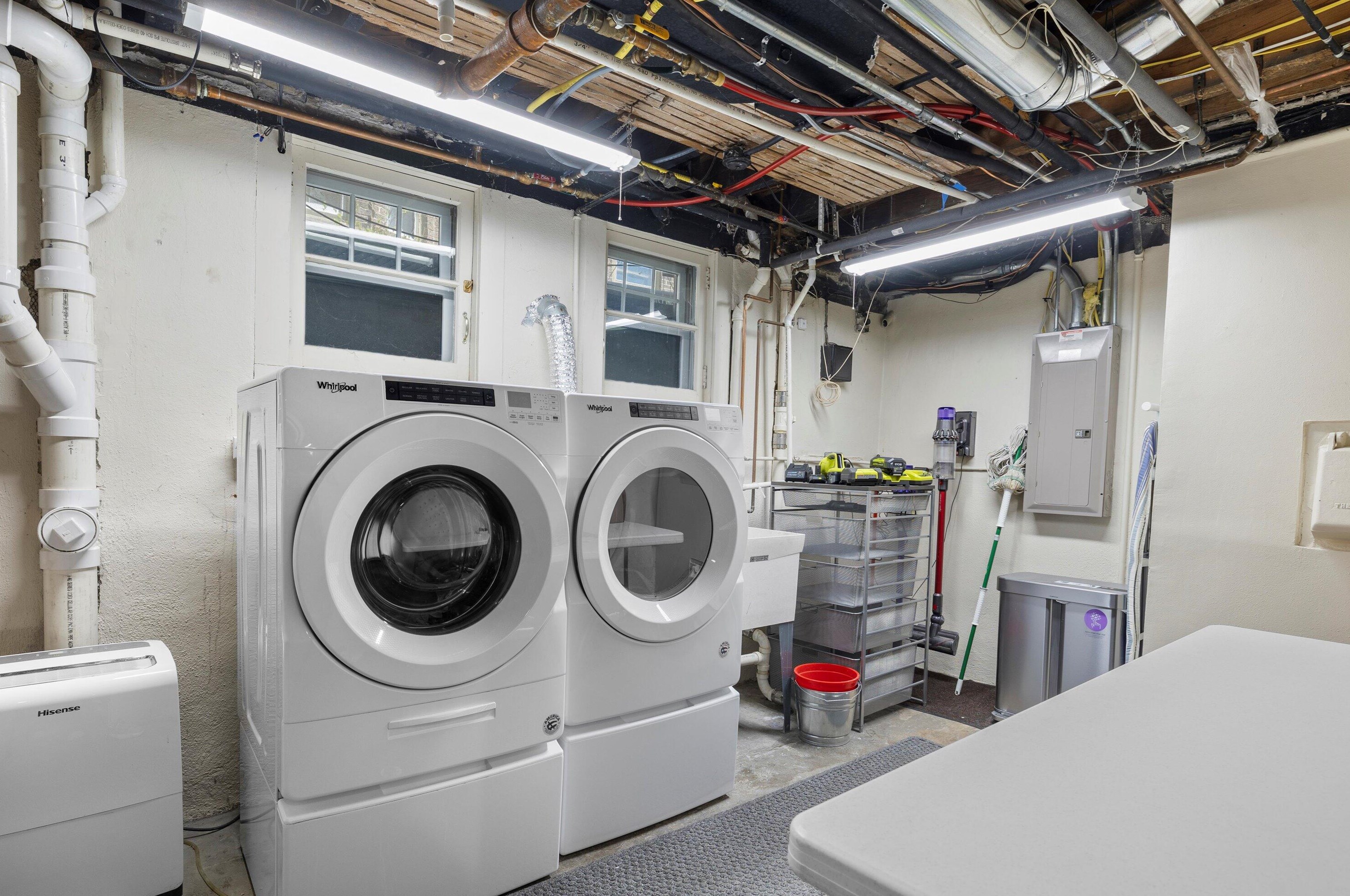 3004 Hackett Ave, Milwaukee WI 53211-3444 exterior