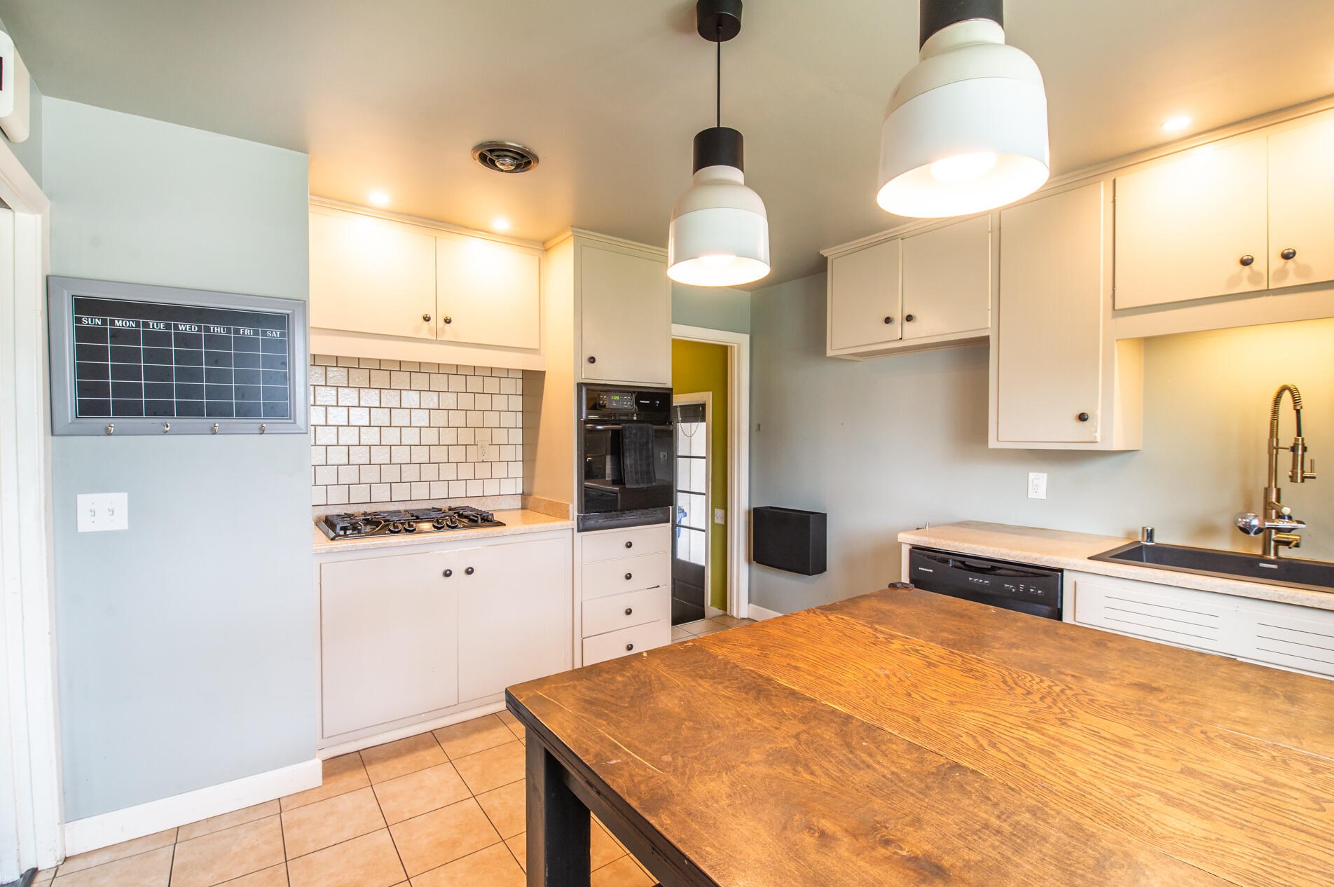 920 Illinois St, Racine WI 53405-2223 exterior