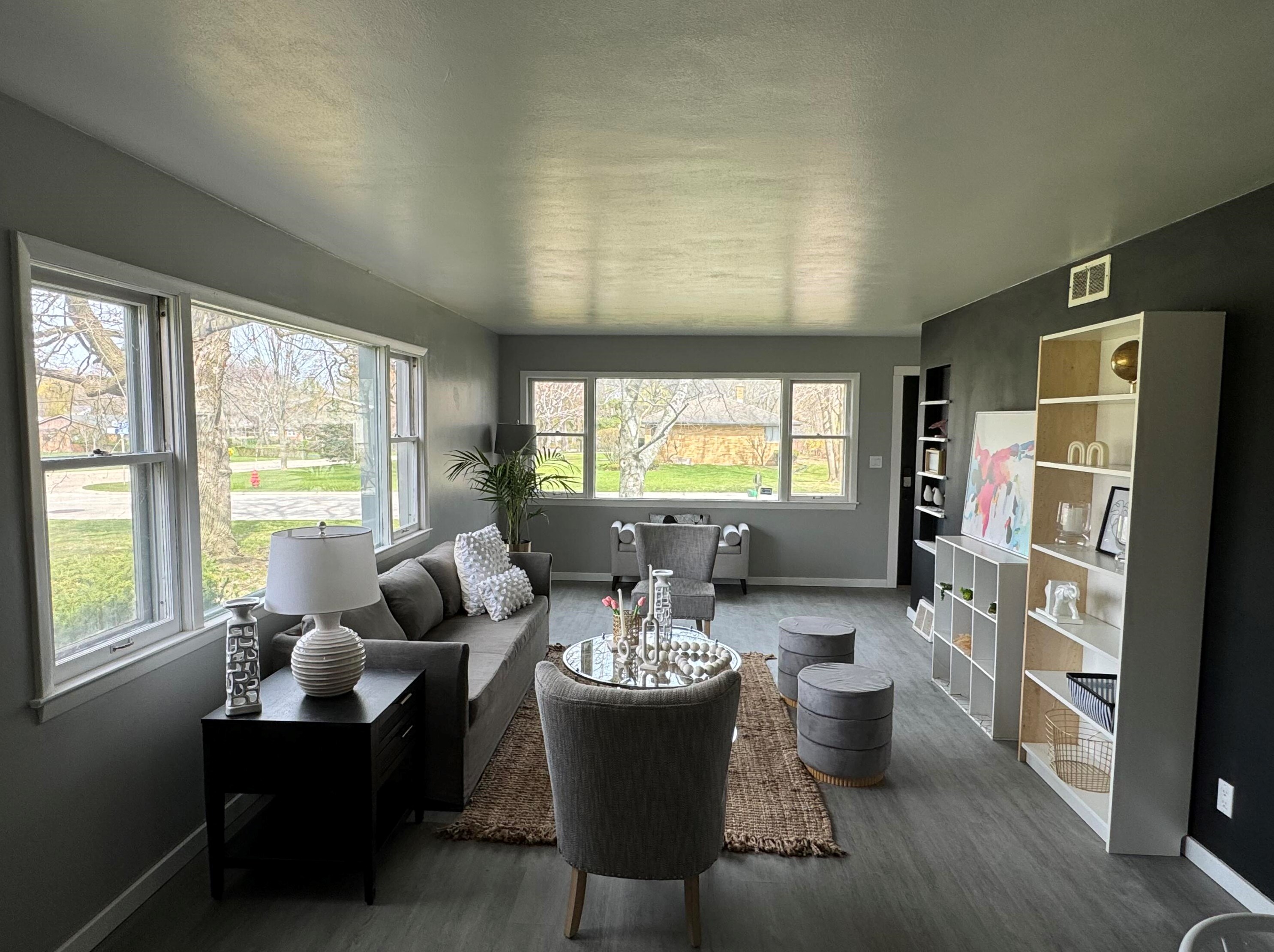 7271 Seneca Ave, Milwaukee WI 53217-3870 exterior