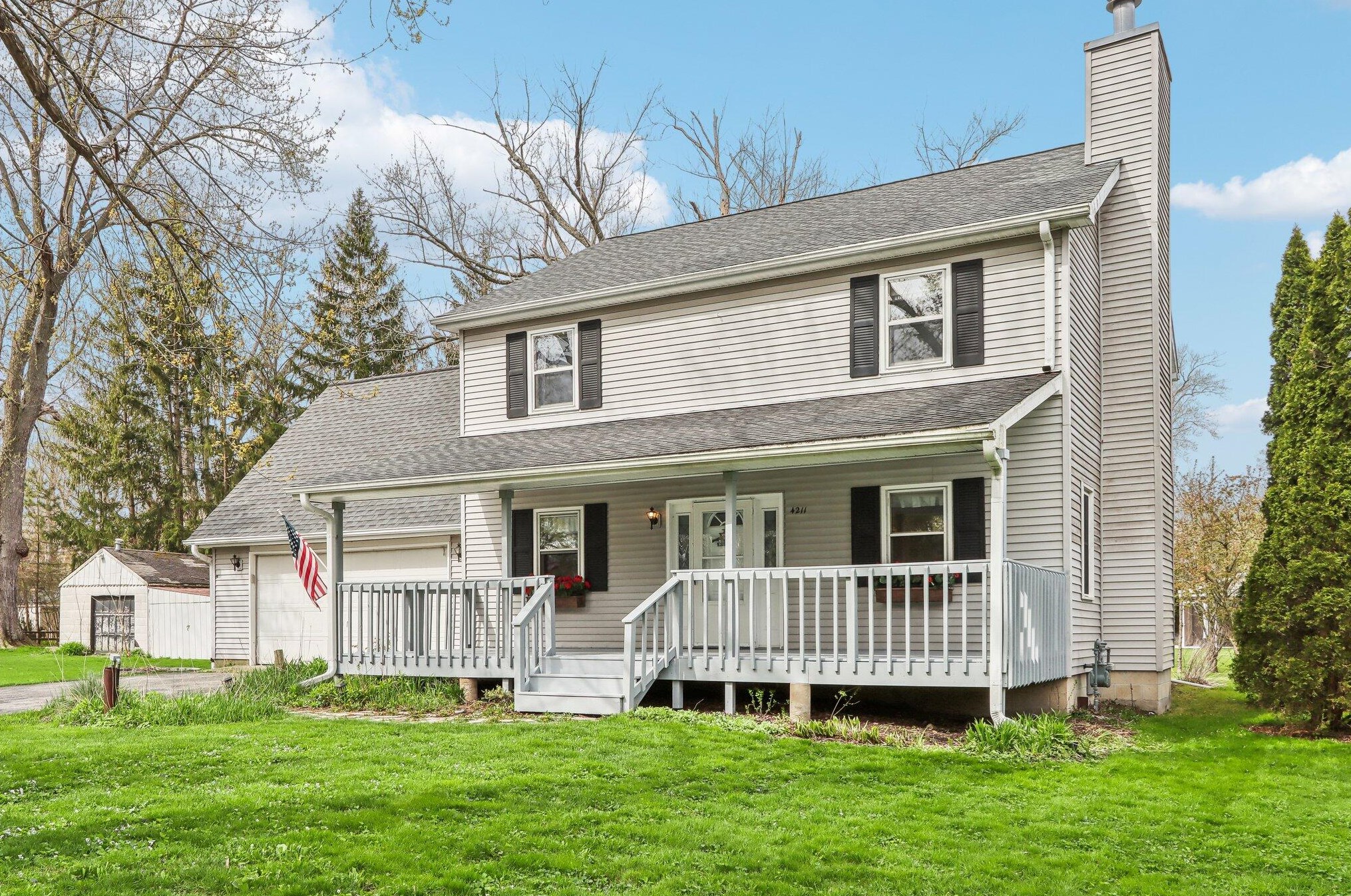 4211 Mulberry Ave, Delavan WI  53115-3320 exterior