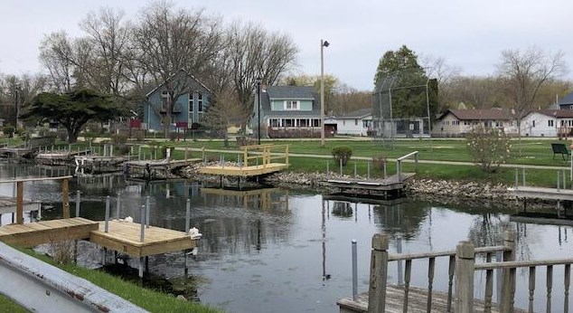 4211 Mulberry Ave, Delavan WI  53115-3320 exterior