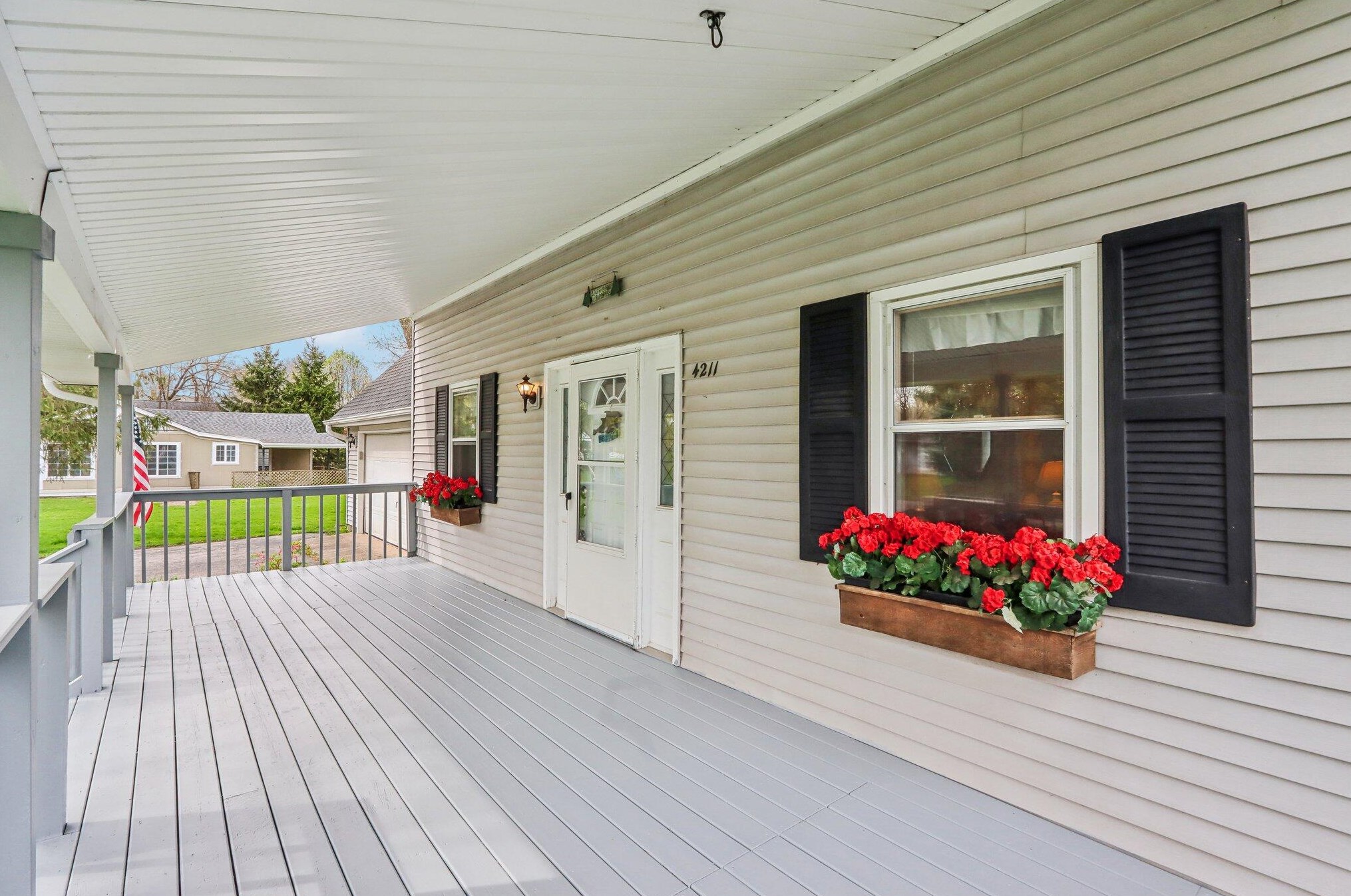 4211 Mulberry Ave, Delavan WI  53115-3320 exterior