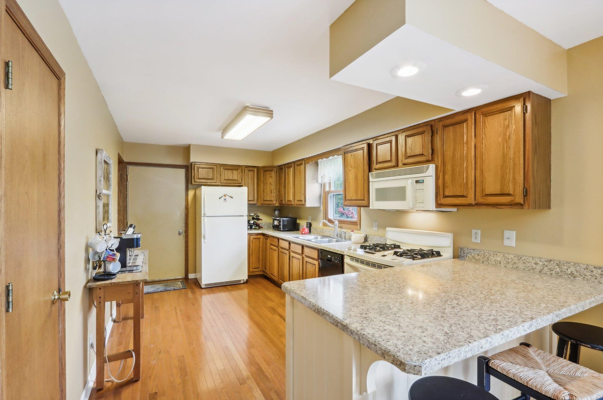 4211 Mulberry Ave, Delavan WI  53115-3320 exterior