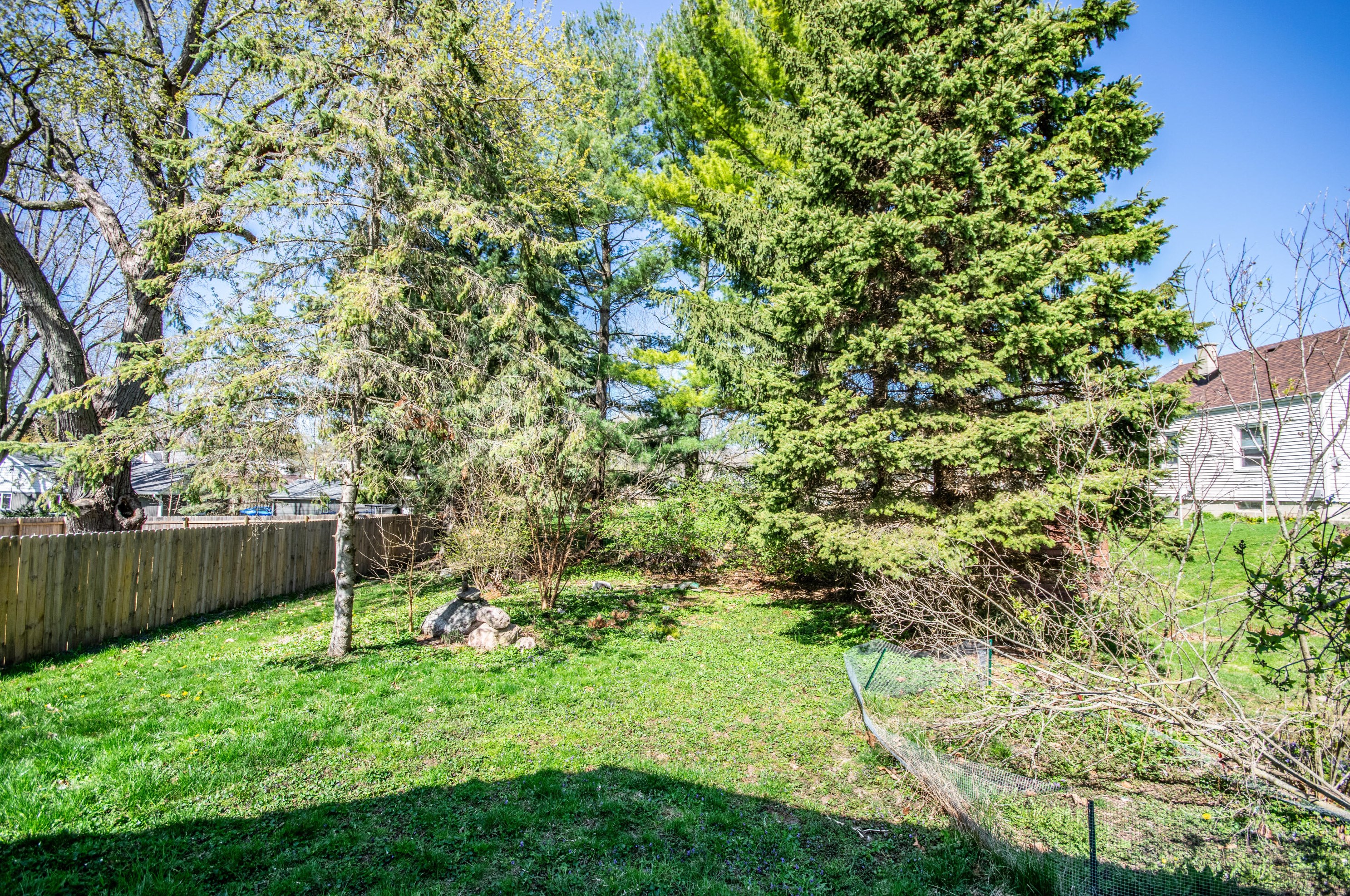 417 Rural St, Hartford WI  53027-2115 exterior