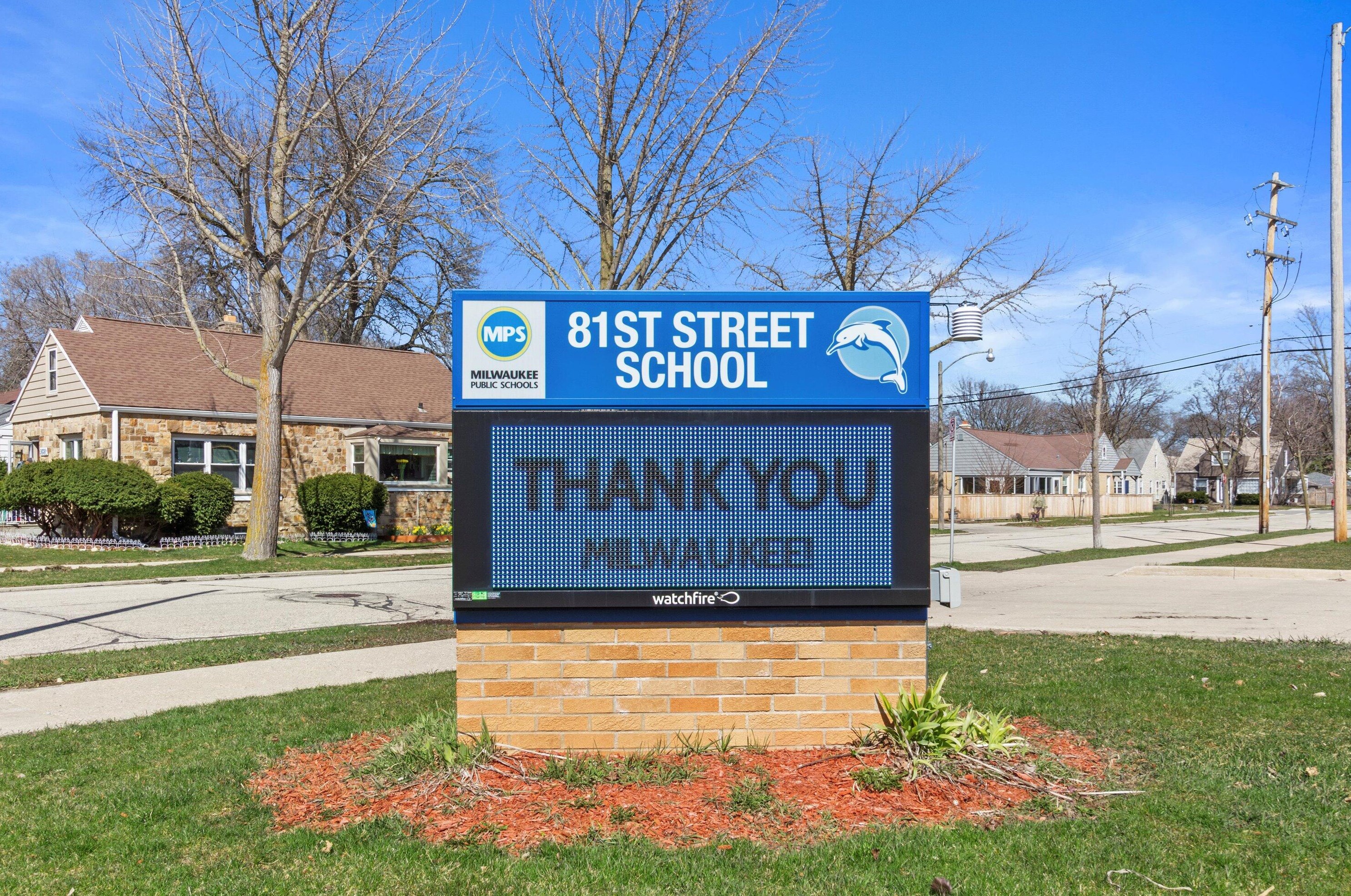 2936 80th St, Milwaukee WI  53219-2703 exterior