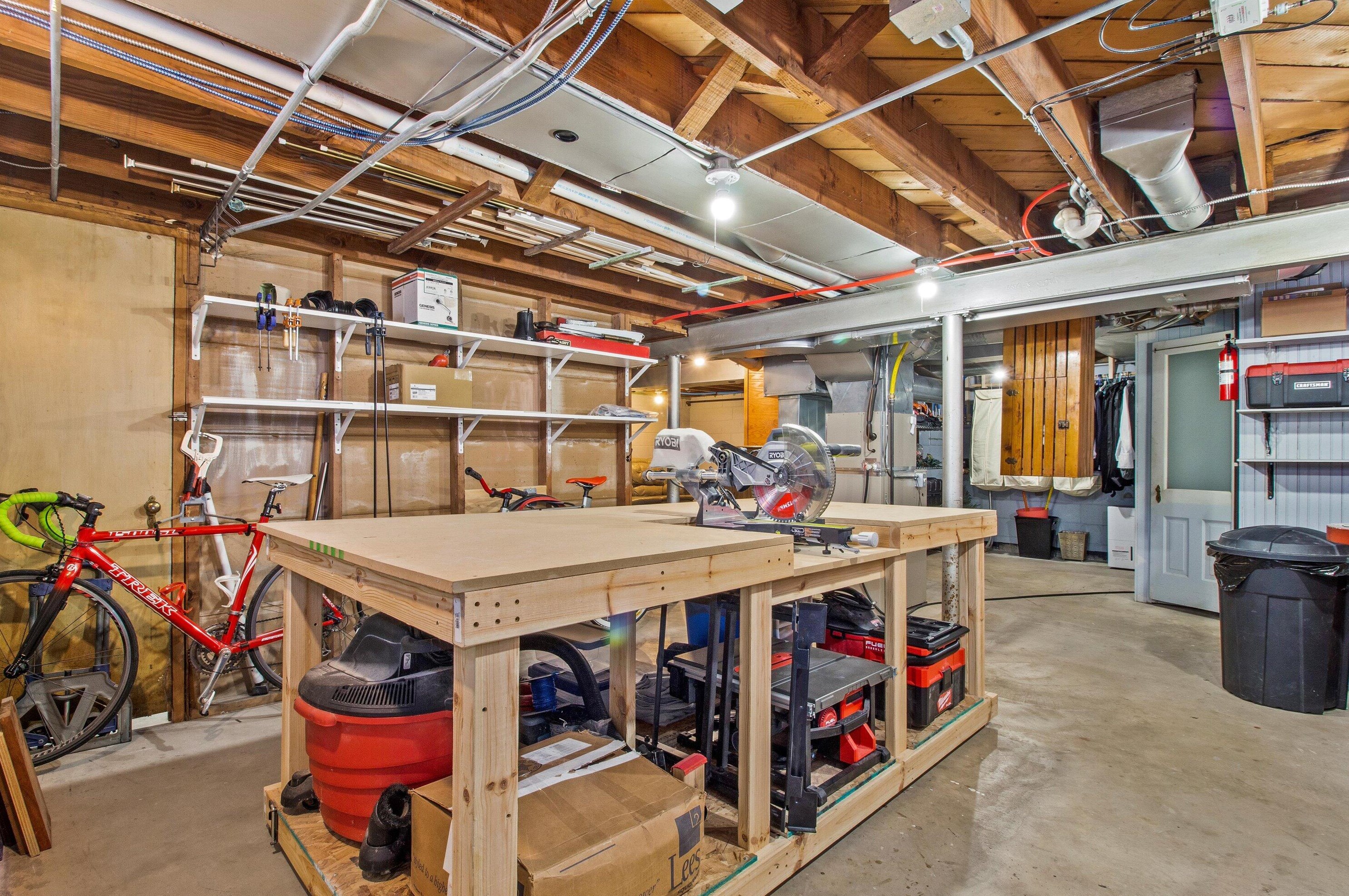 2936 80th St, Milwaukee WI  53219-2703 exterior