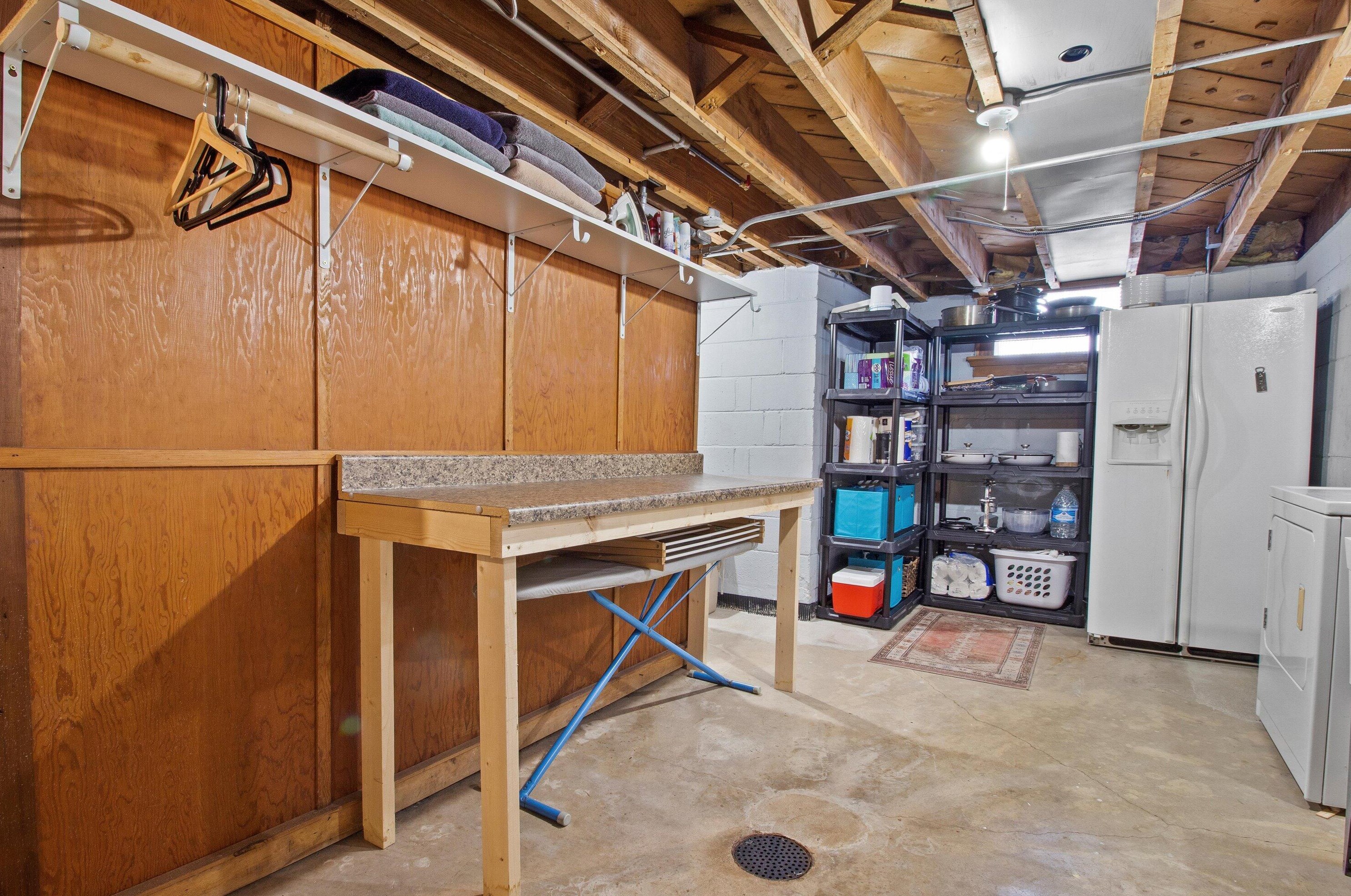 2936 80th St, Milwaukee WI  53219-2703 exterior