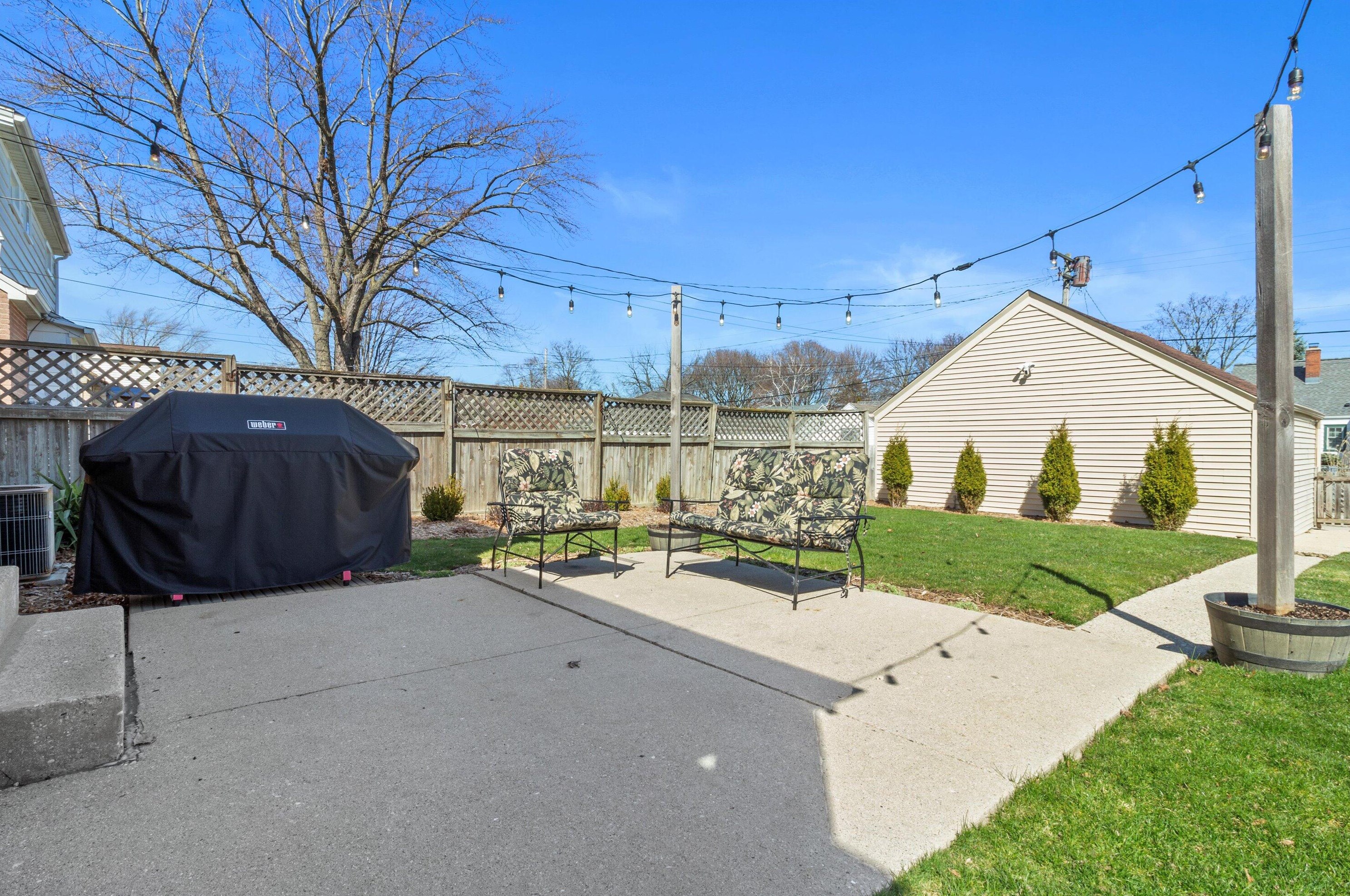 2936 80th St, Milwaukee WI  53219-2703 exterior