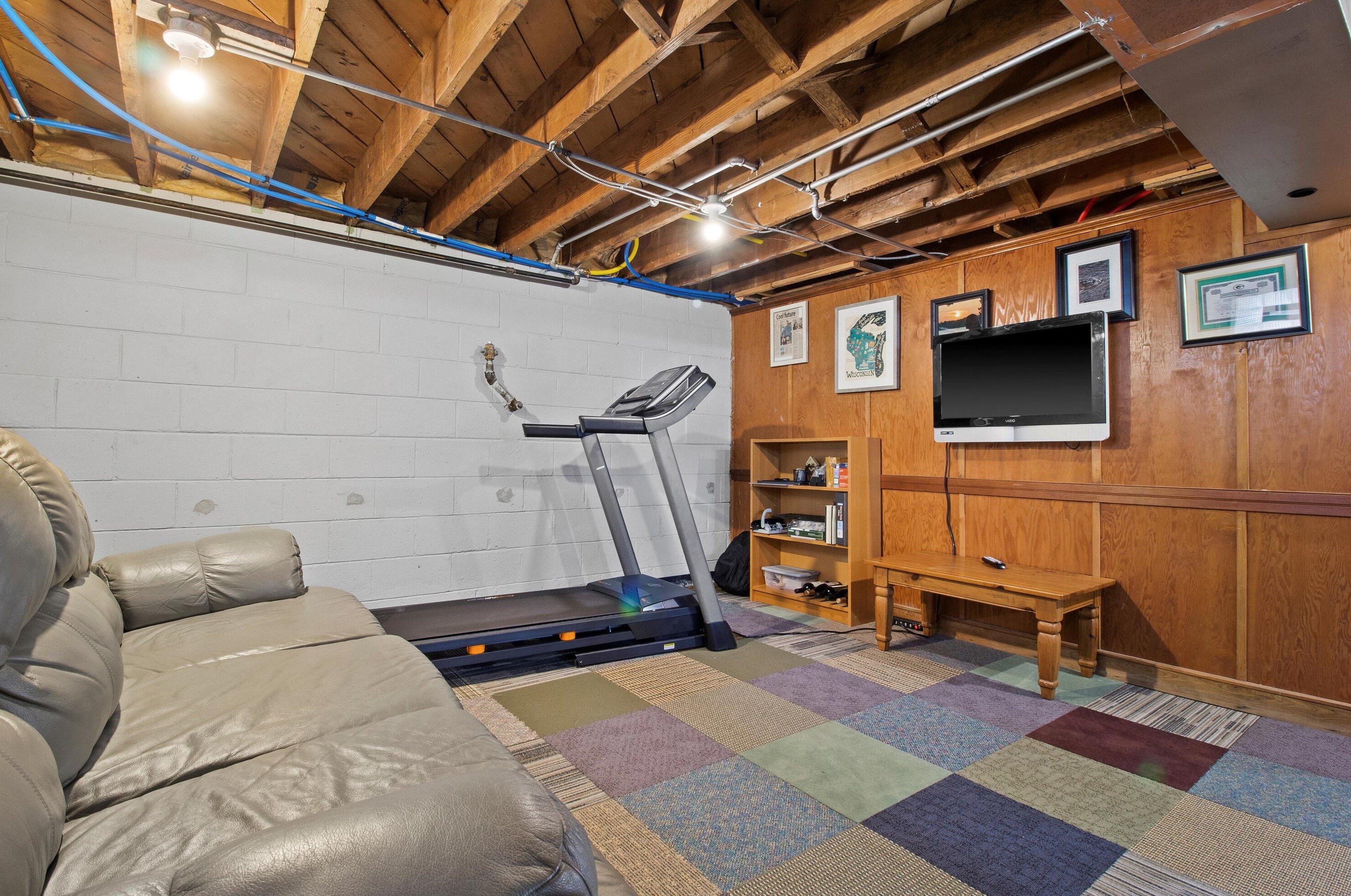 2936 80th St, Milwaukee WI  53219-2703 exterior