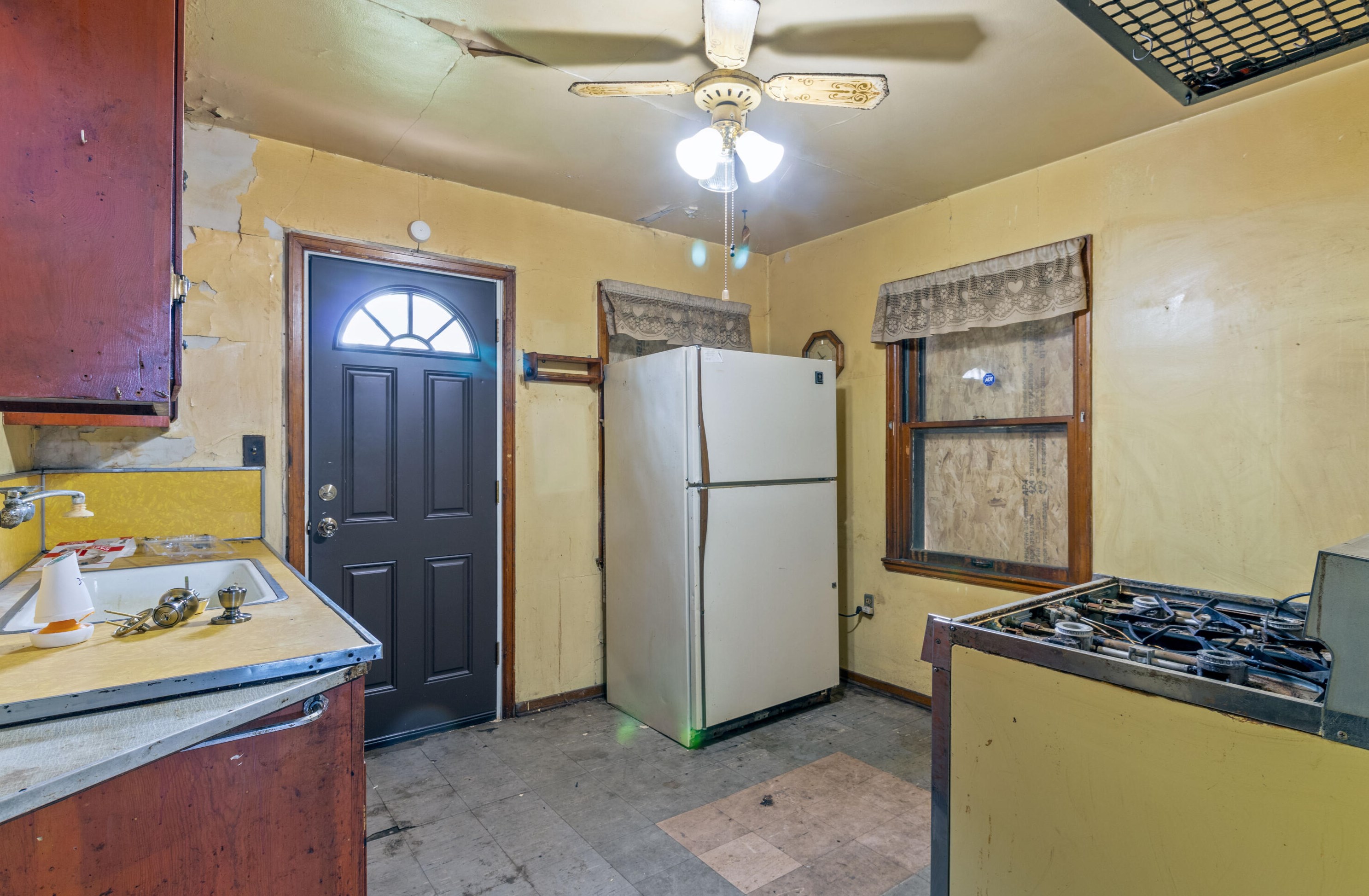 3916 30, Milwaukee WI 53216-2616 exterior