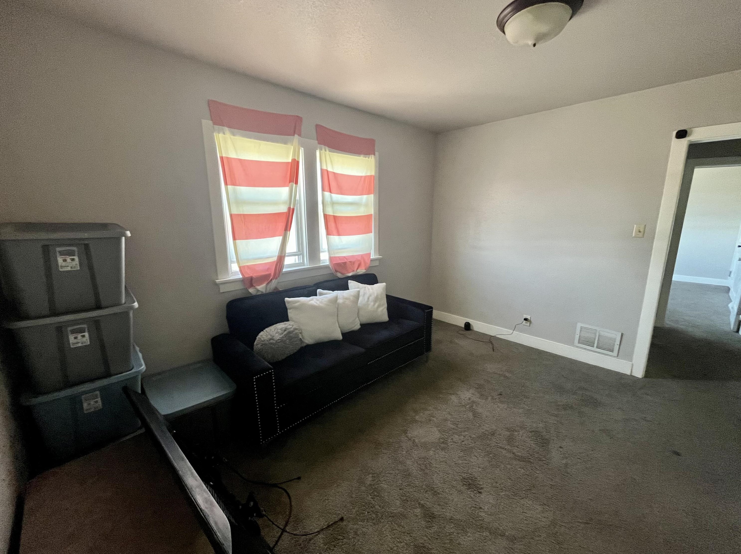 2926 Melvina St, Milwaukee WI 53216-2649 exterior