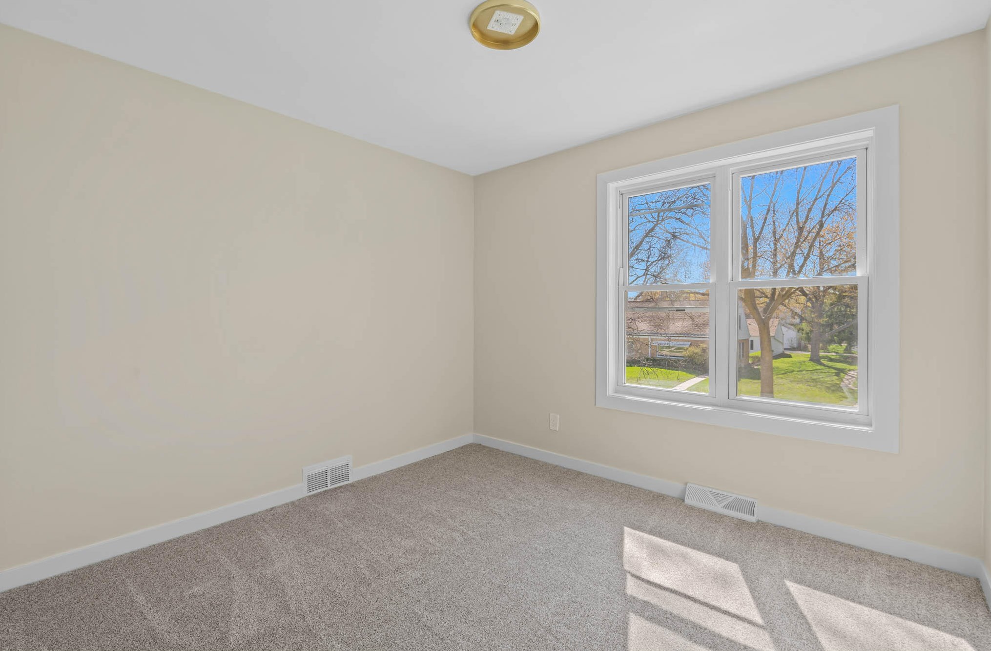 2920 83rd St, Milwaukee WI  53219-2712 exterior