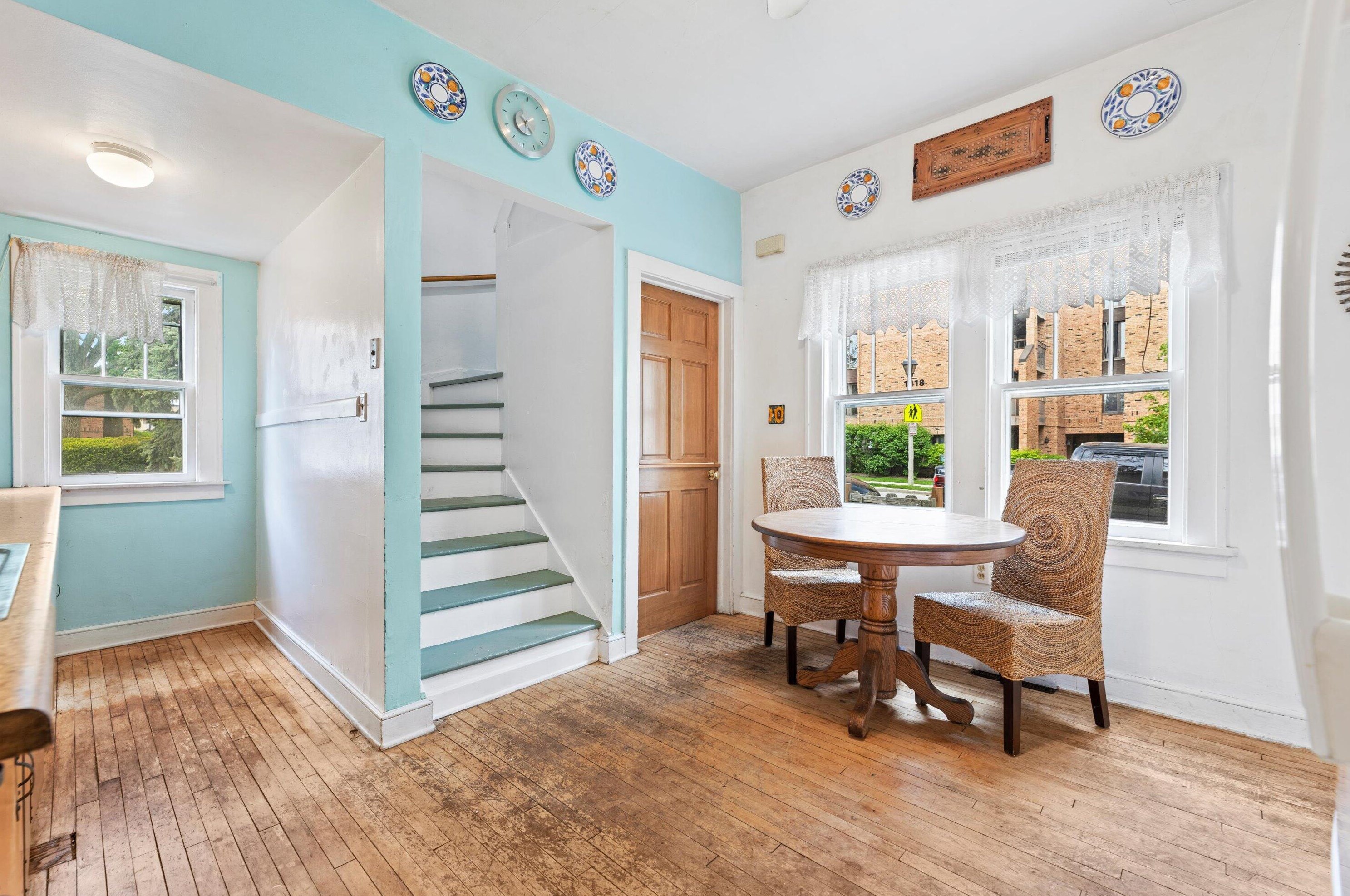 3837 Cramer St, Milwaukee WI 53211-2508 exterior