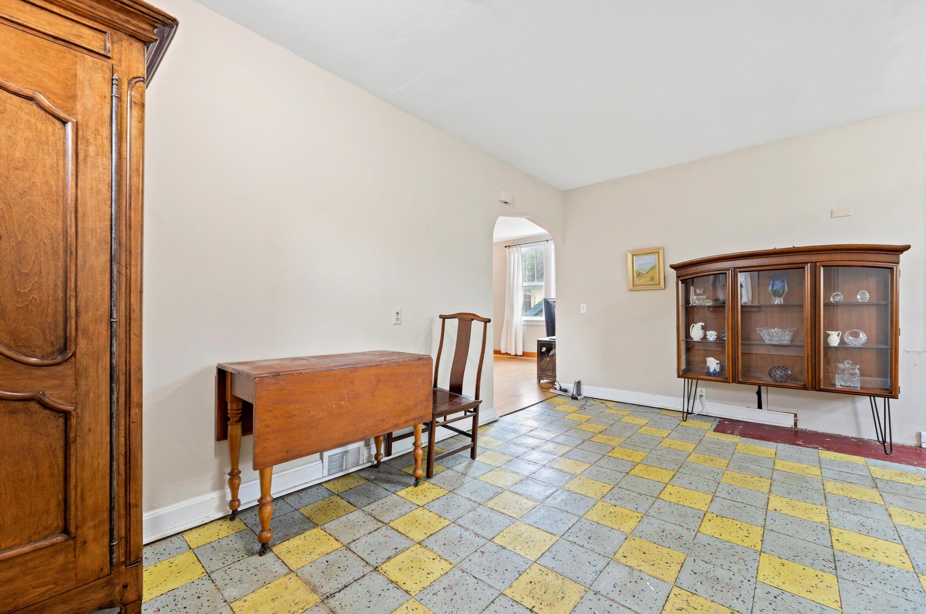 3837 Cramer St, Milwaukee WI 53211-2508 exterior