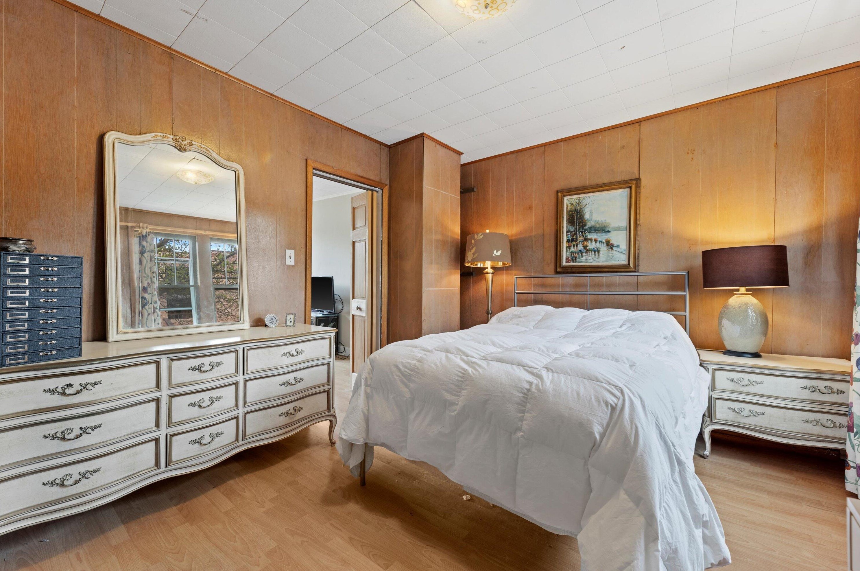 3837 Cramer St, Milwaukee WI 53211-2508 exterior