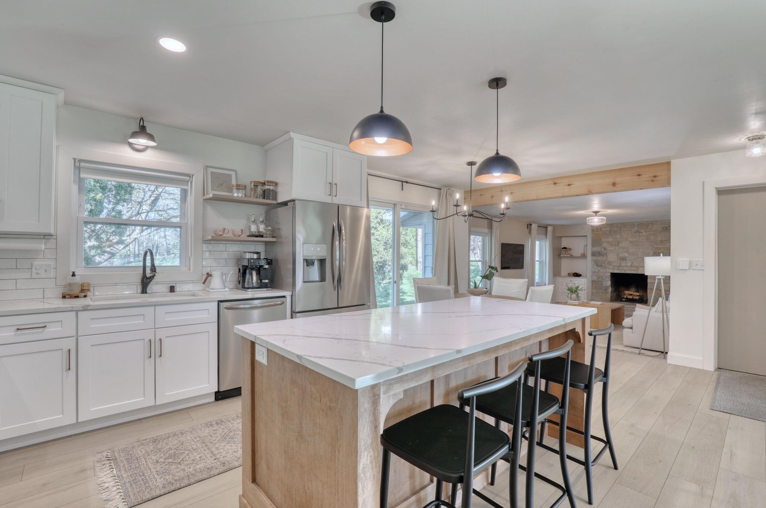 18200 Redvere Dr, Brookfield WI  53045-1101 exterior