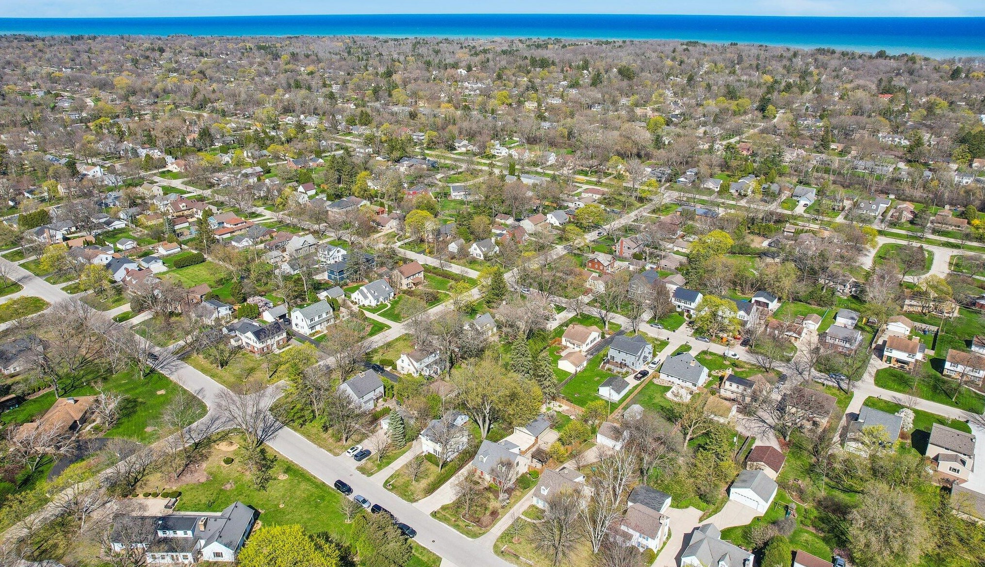 8034 Regent Rd, Milwaukee WI  53217-2730 exterior
