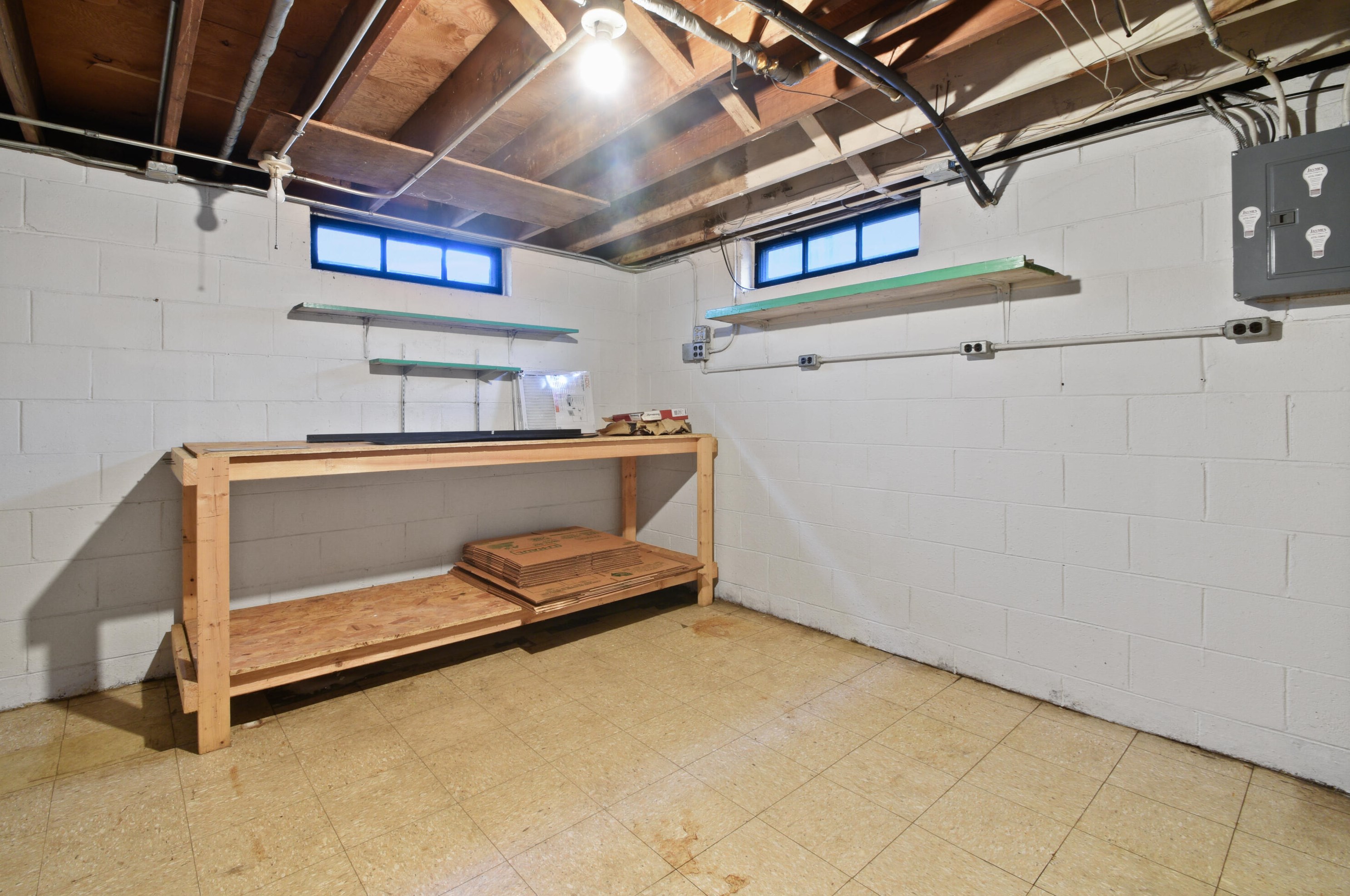 3841 81st St, Milwaukee WI  53222-2929 exterior