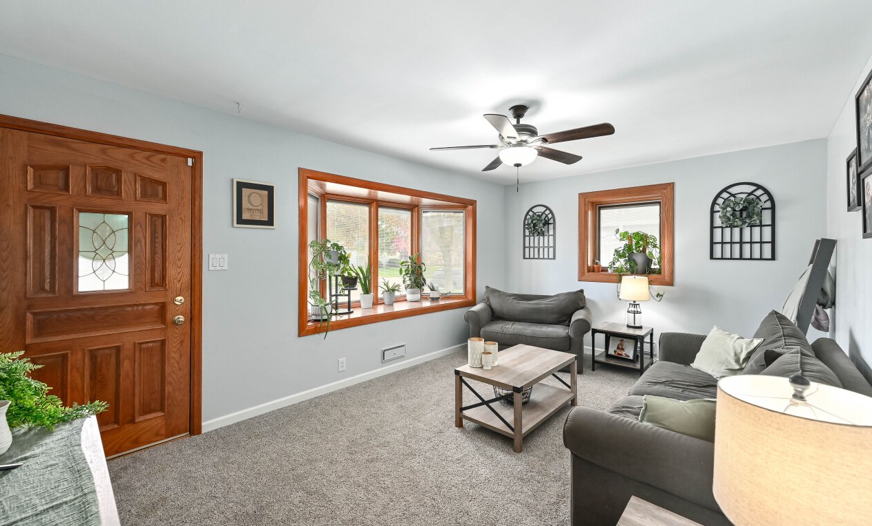 10513 Caldwell Ave, Milwaukee WI  53225-3259 exterior