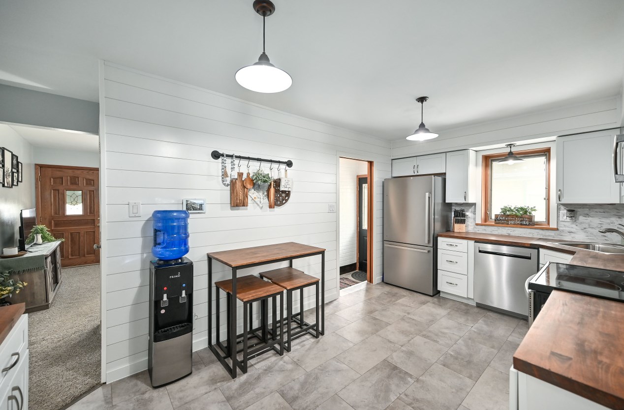 10513 Caldwell Ave, Milwaukee WI  53225-3259 exterior