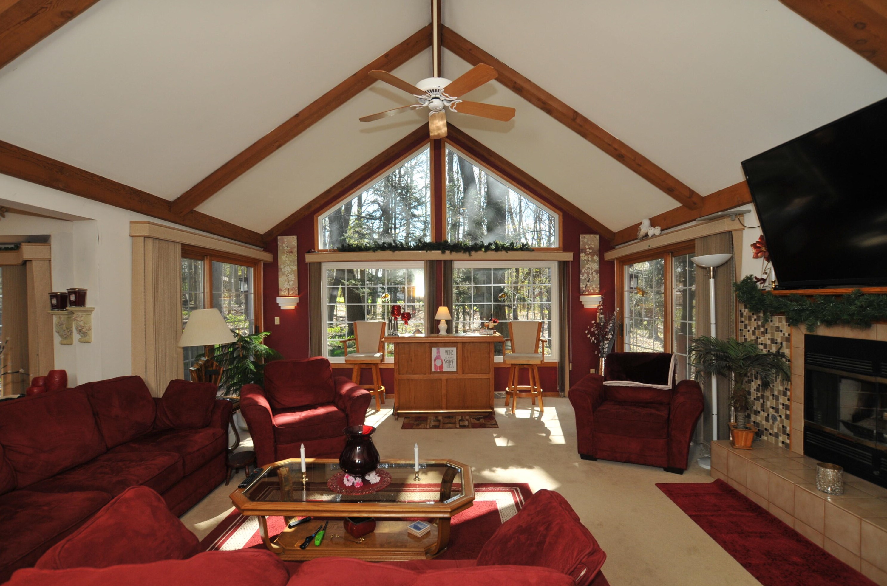 3830 Oakridge Ct, Milwaukee WI 53228-1367 exterior