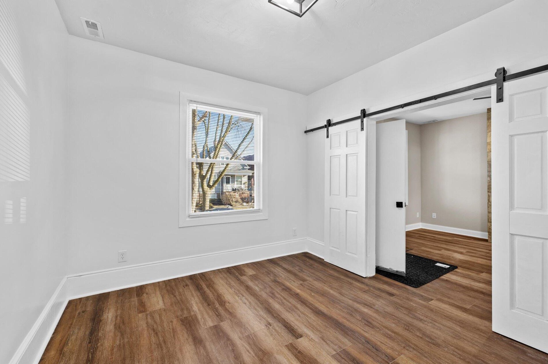 2953 11 St, Milwaukee WI 53215-3813 exterior