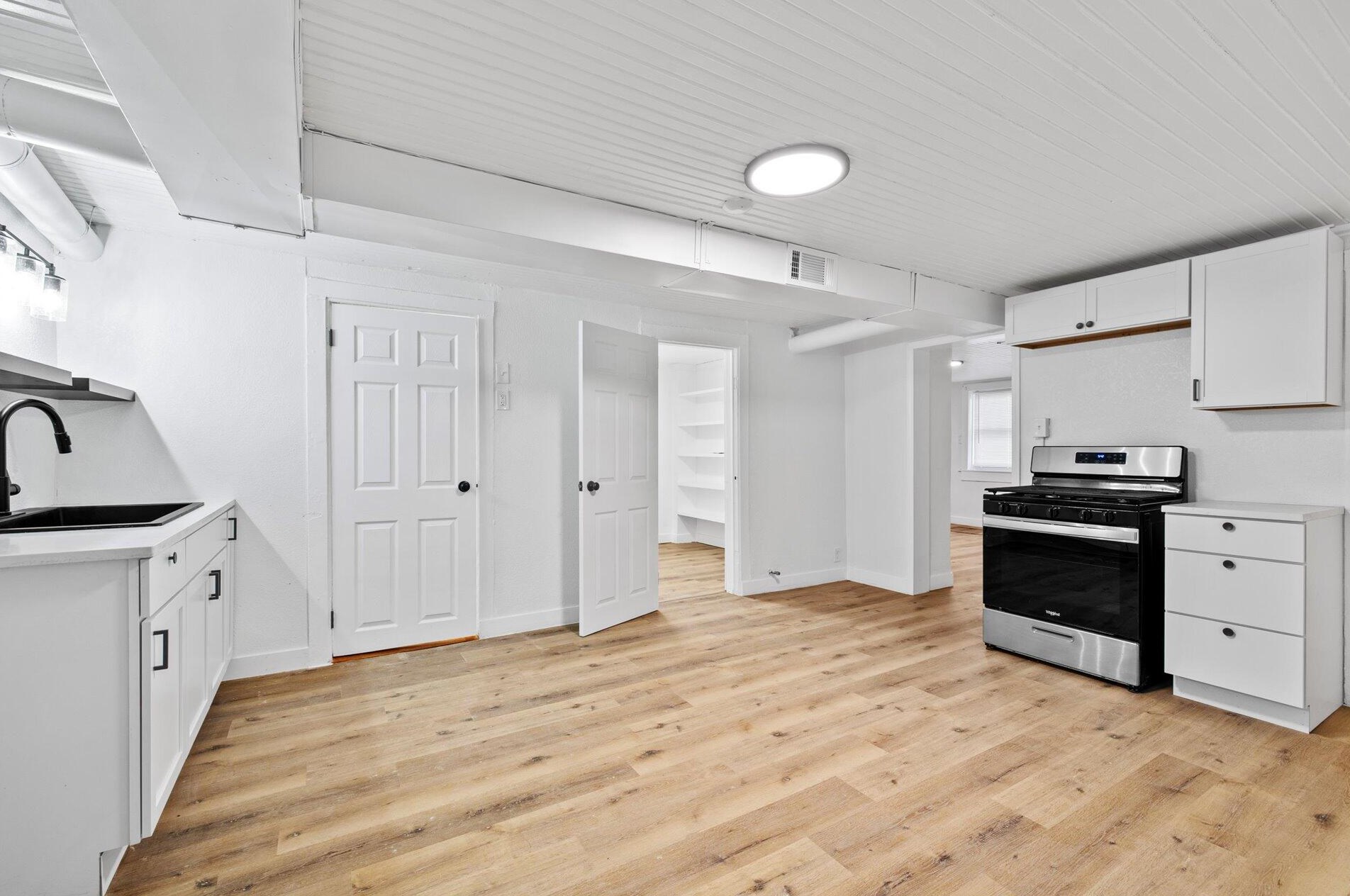 2953 11 St, Milwaukee WI 53215-3813 exterior