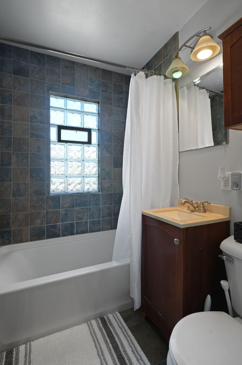 7300 40th Ave, Kenosha WI  53142-1938 exterior