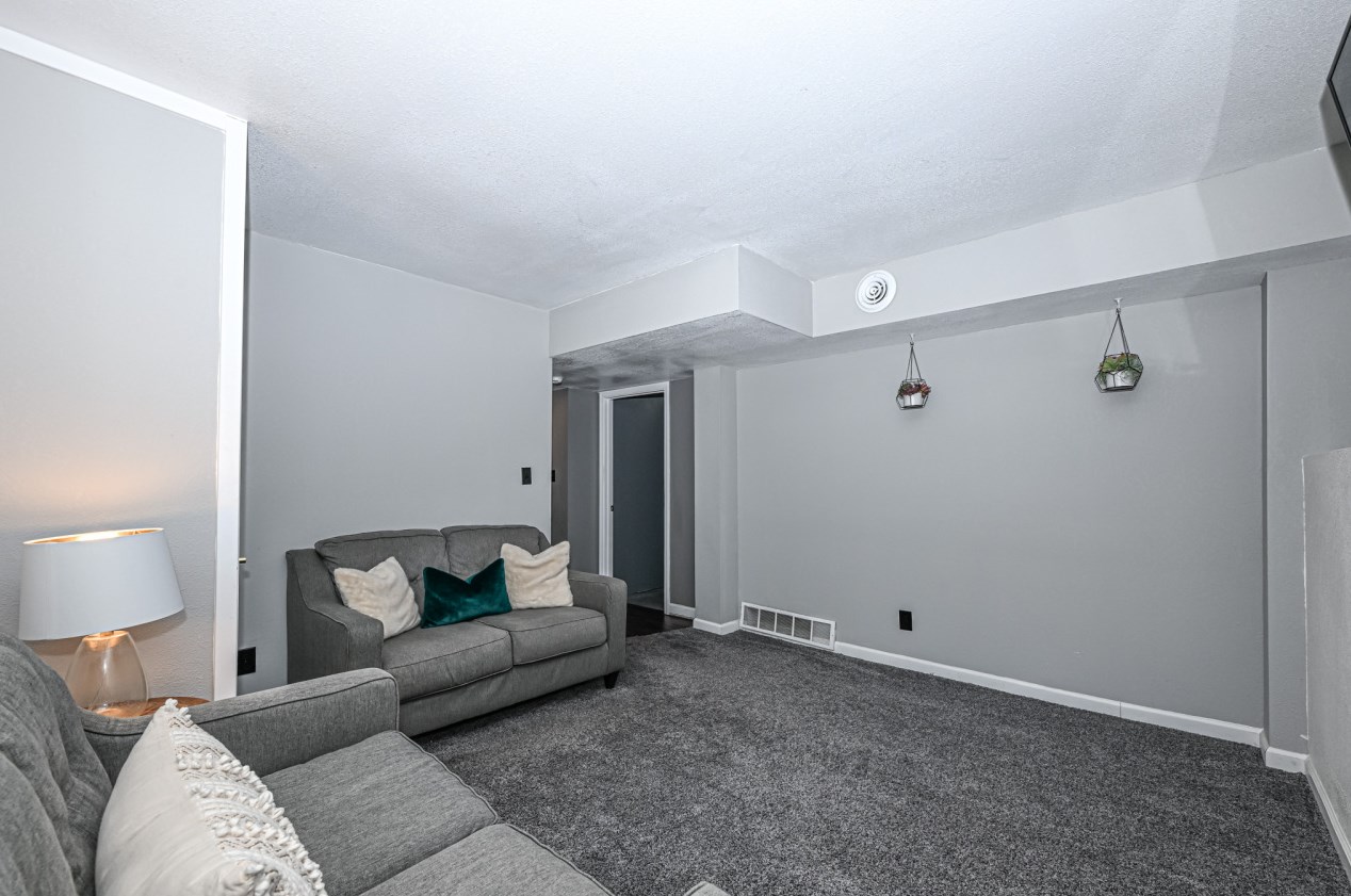 6175 River Trail Dr, Milwaukee WI  53225-1029 exterior