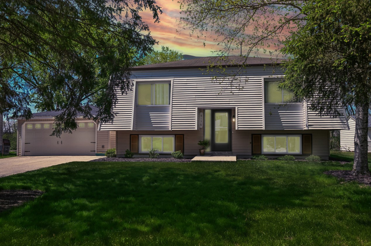 6175 River Trail Dr, Milwaukee WI  53225-1029 exterior