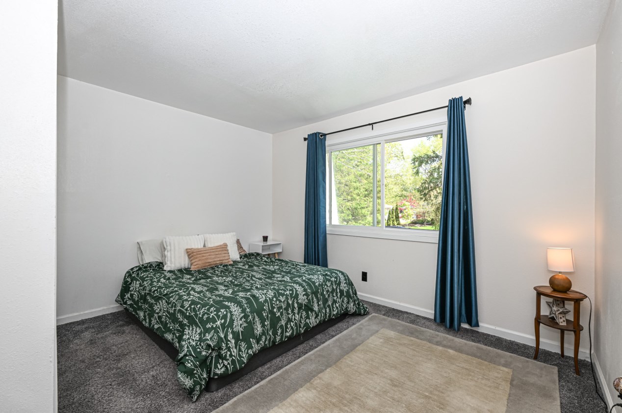 6175 River Trail Dr, Milwaukee WI  53225-1029 exterior