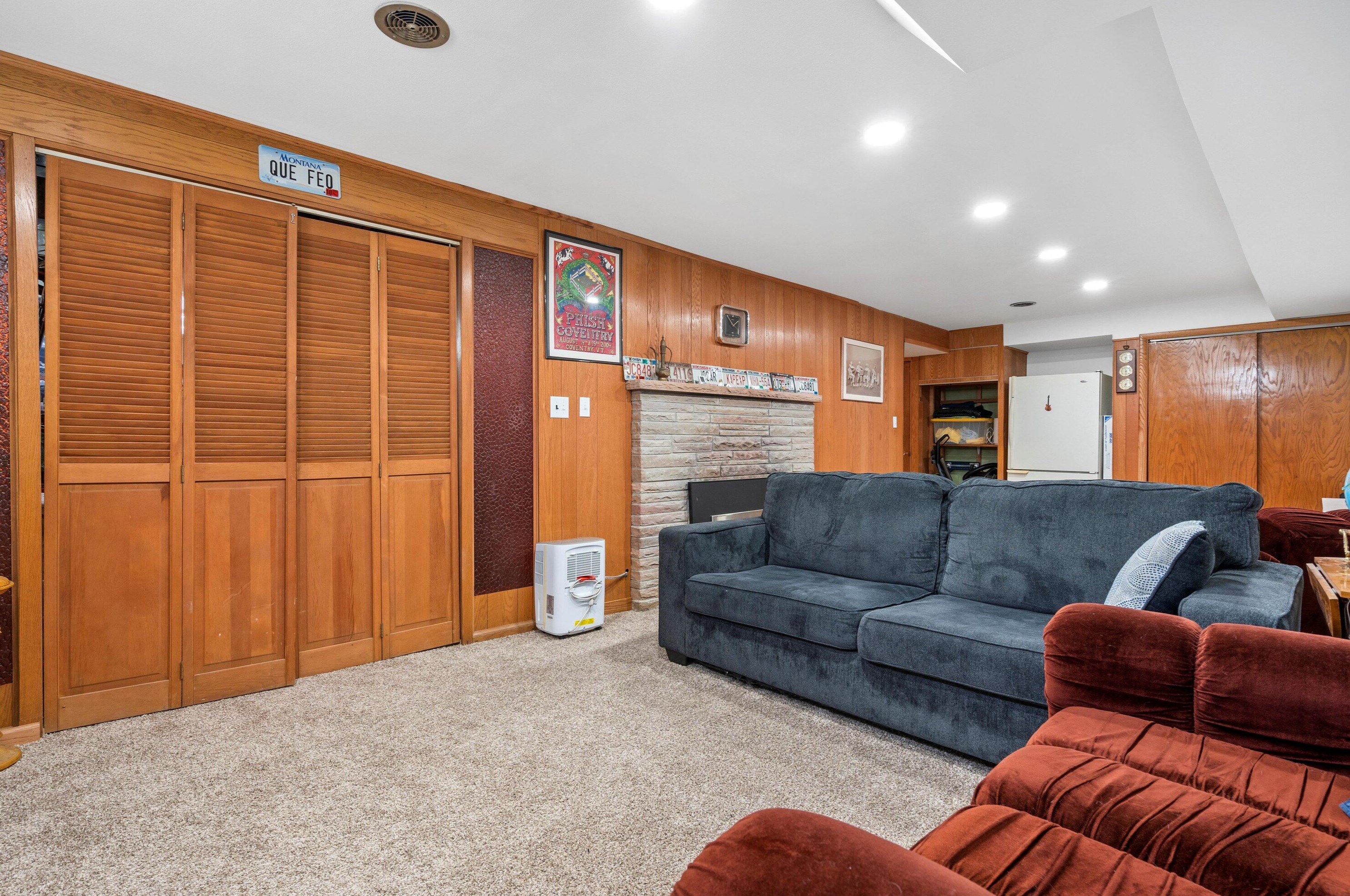 7829 Mount Vernon Ave, Milwaukee WI  53213-3449 exterior