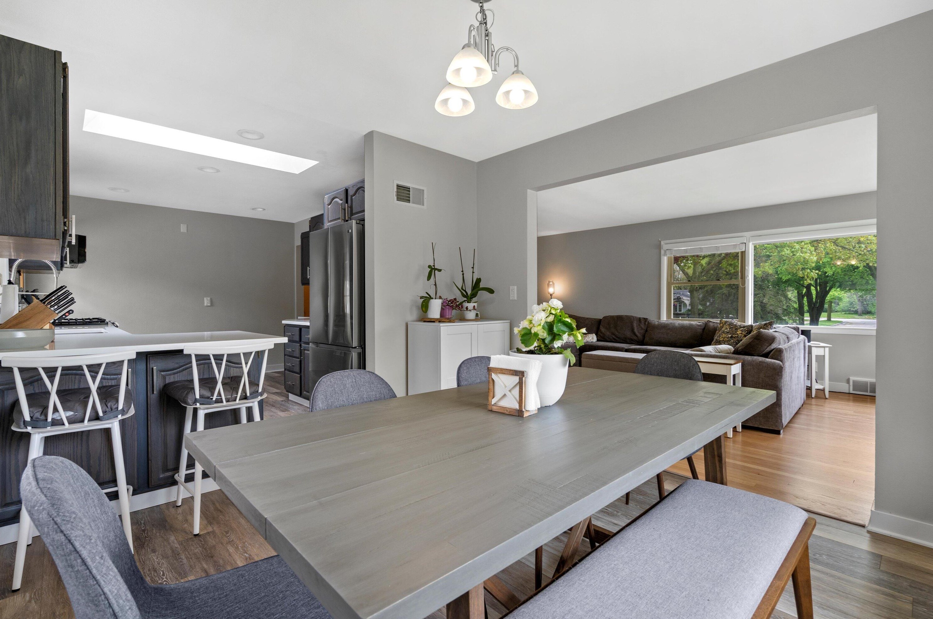 7829 Mount Vernon Ave, Milwaukee WI  53213-3449 exterior