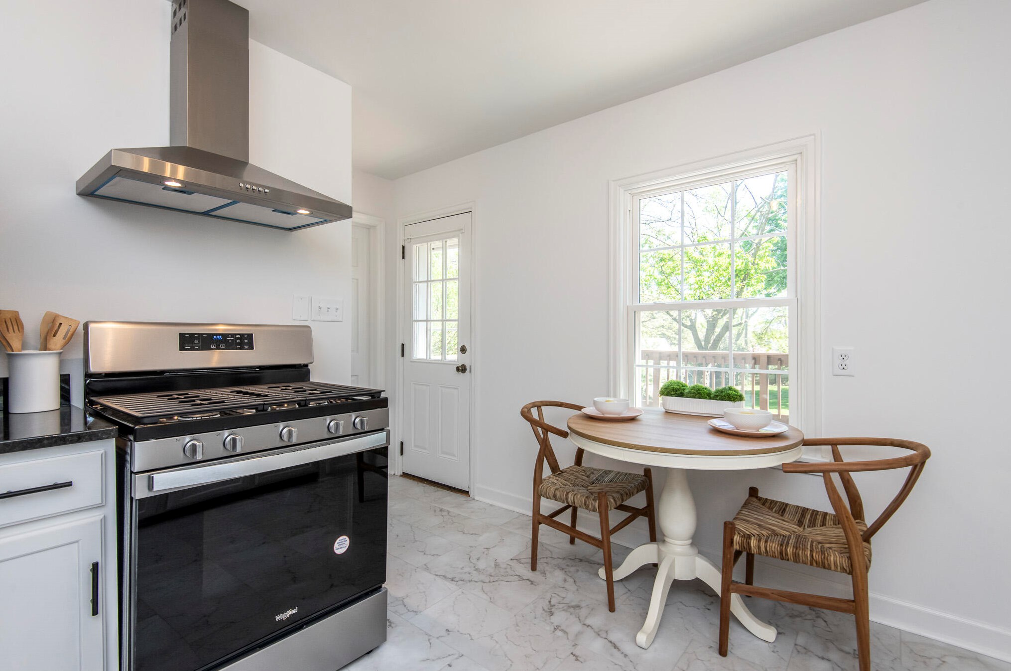 616 112, Milwaukee WI 53226-3700 exterior