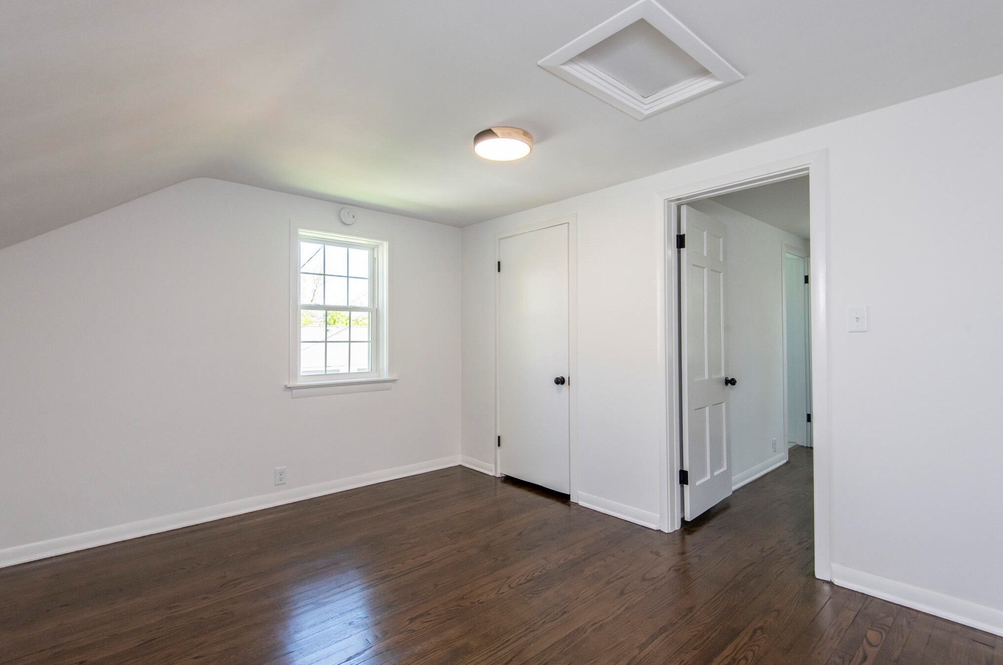 616 112, Milwaukee WI 53226-3700 exterior