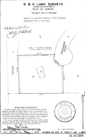 1233 Greystone Dr, Plymouth WI 53073-4571 exterior