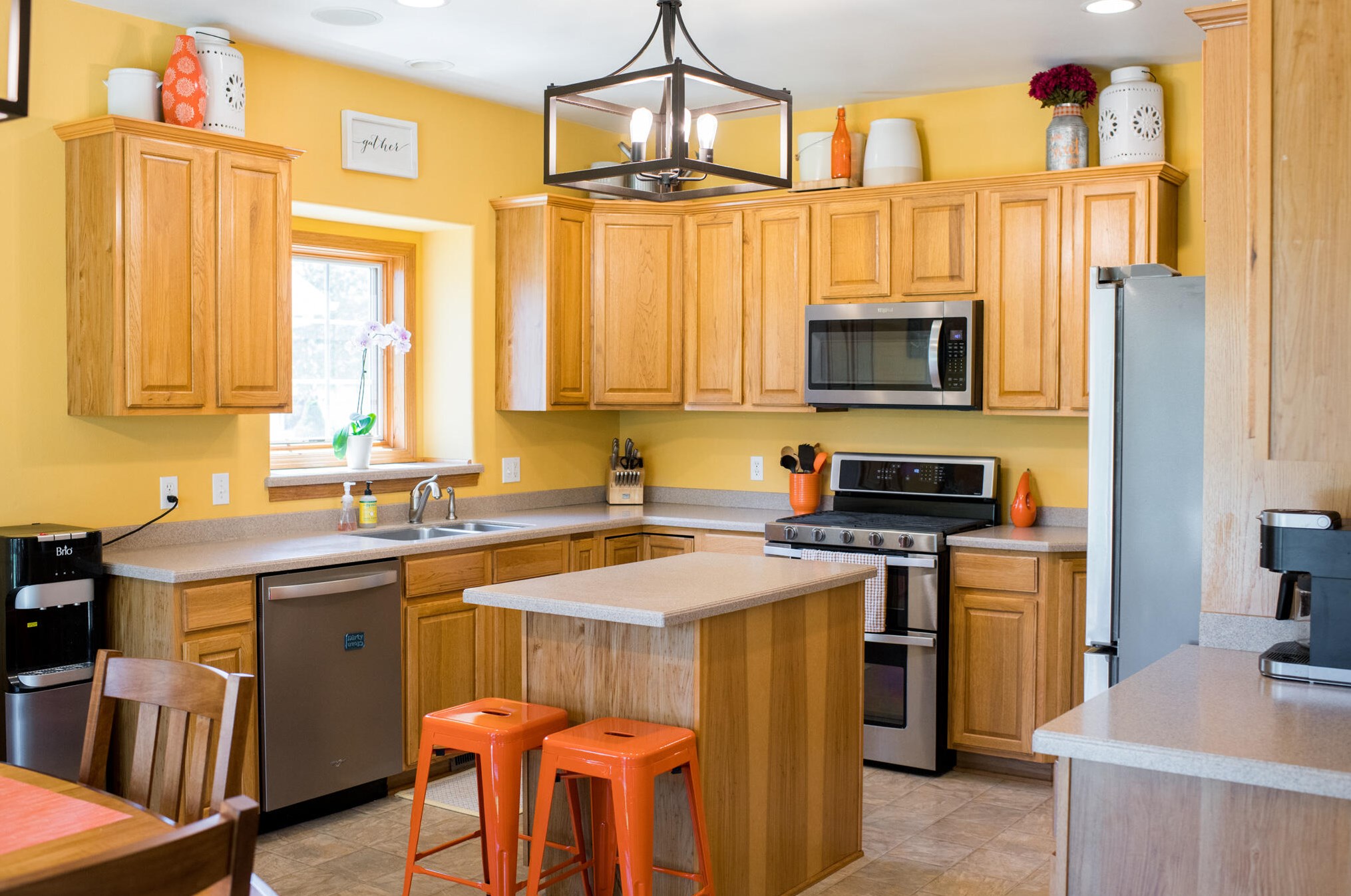 1233 Greystone Dr, Plymouth WI 53073-4571 exterior