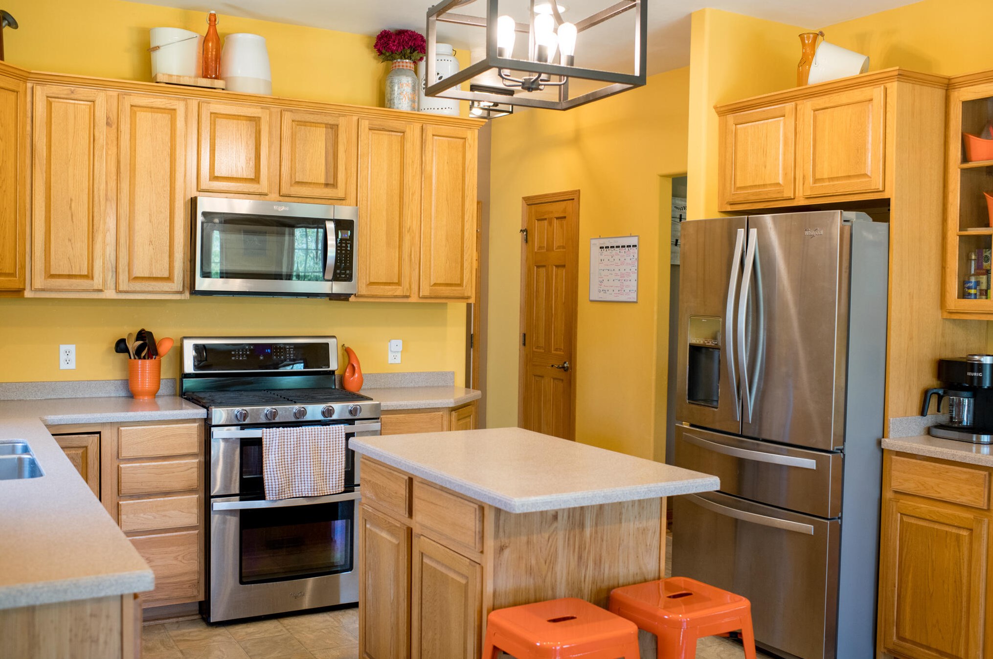 1233 Greystone Dr, Plymouth WI 53073-4571 exterior